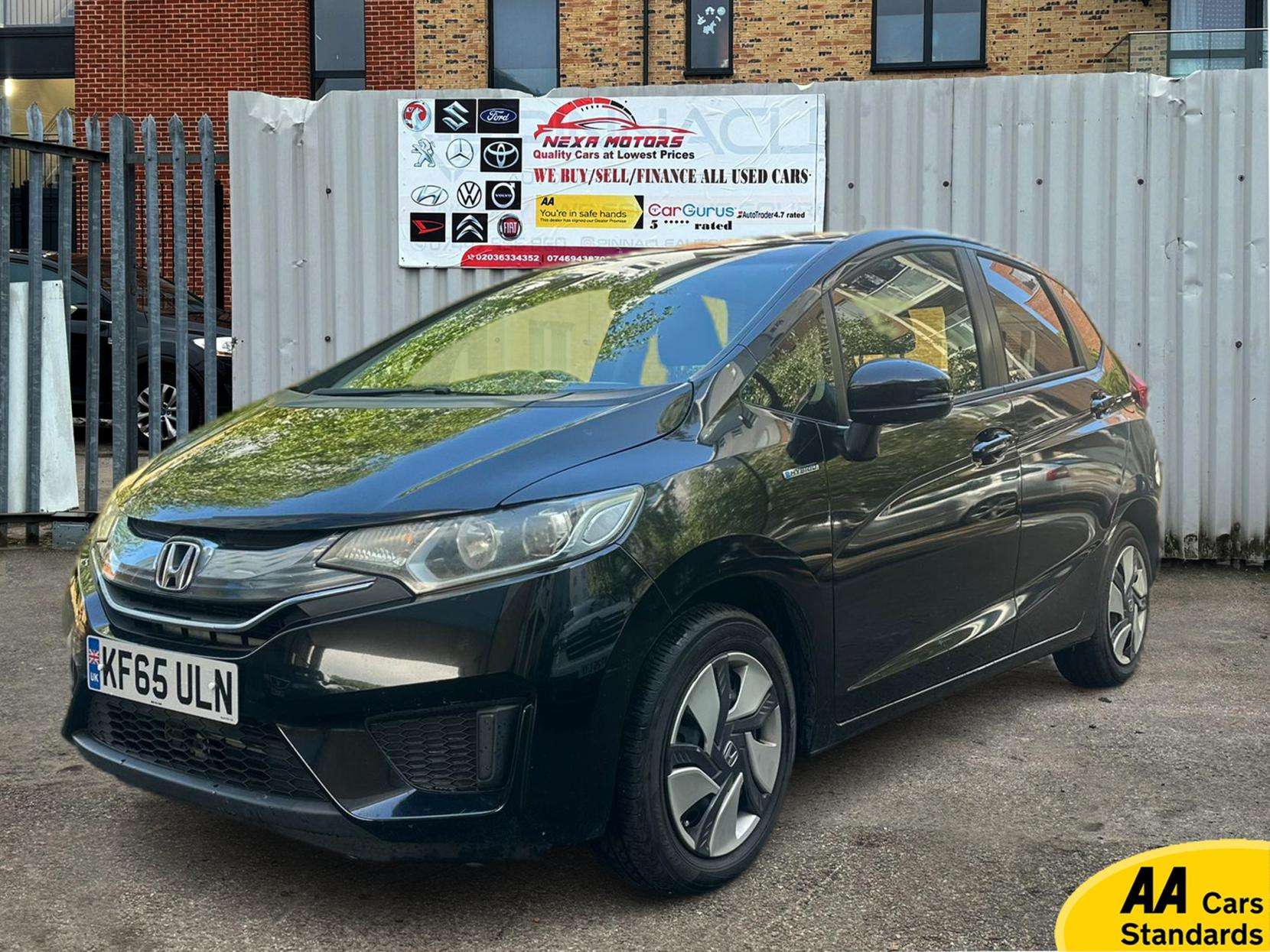 A 2015 HONDA JAZZ 1.3 i-VTEC EX Hatchback 5dr Petrol CVT Euro 6 (s/s) (102 ps) A 2015 HONDA JAZZ 1.3 i-VTEC EX Hatchback 5dr Petrol CVT Euro 6 (s/s) (102 ps)