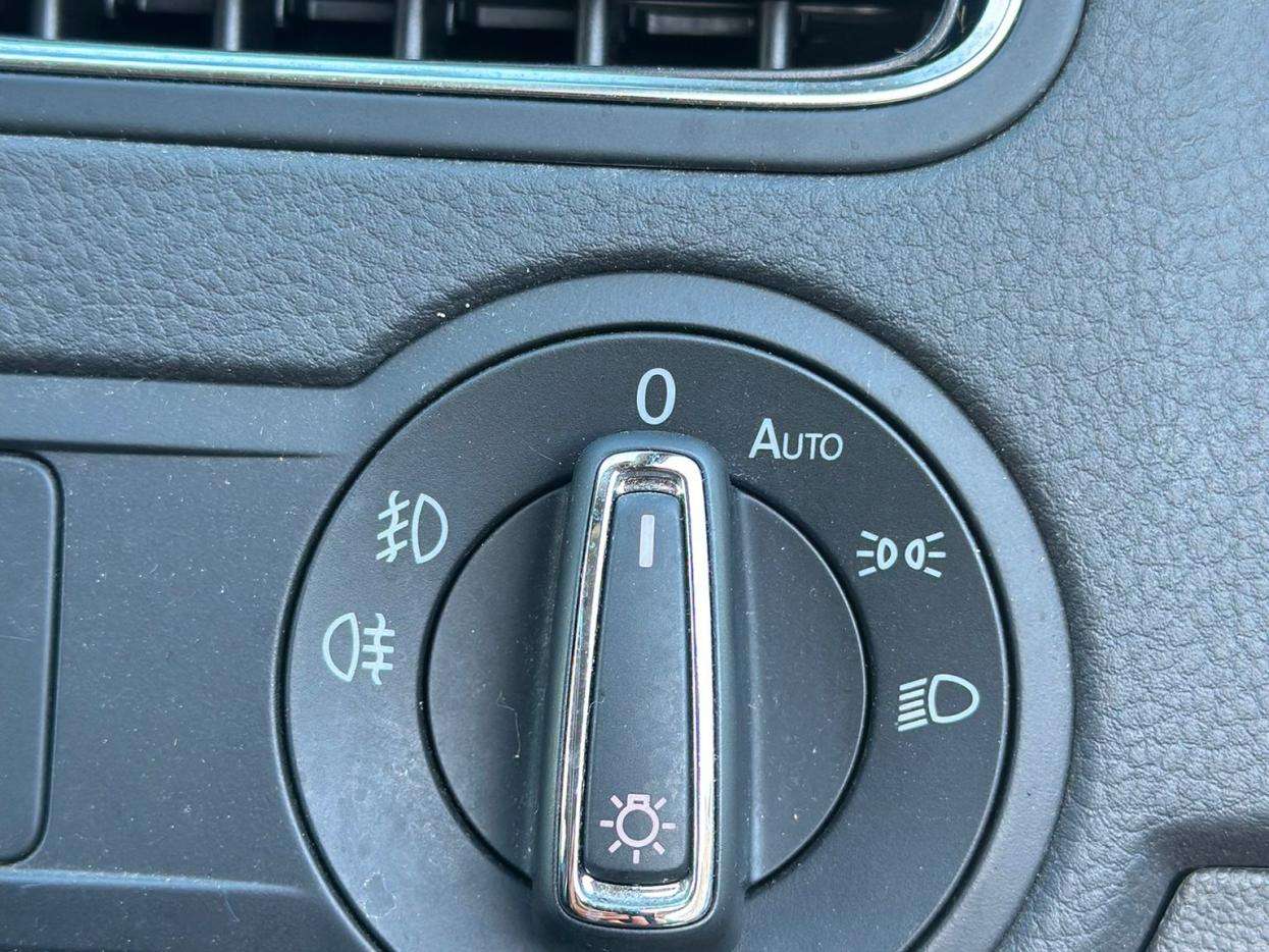 2015 VOLKSWAGEN POLO 2015 VOLKSWAGEN POLO