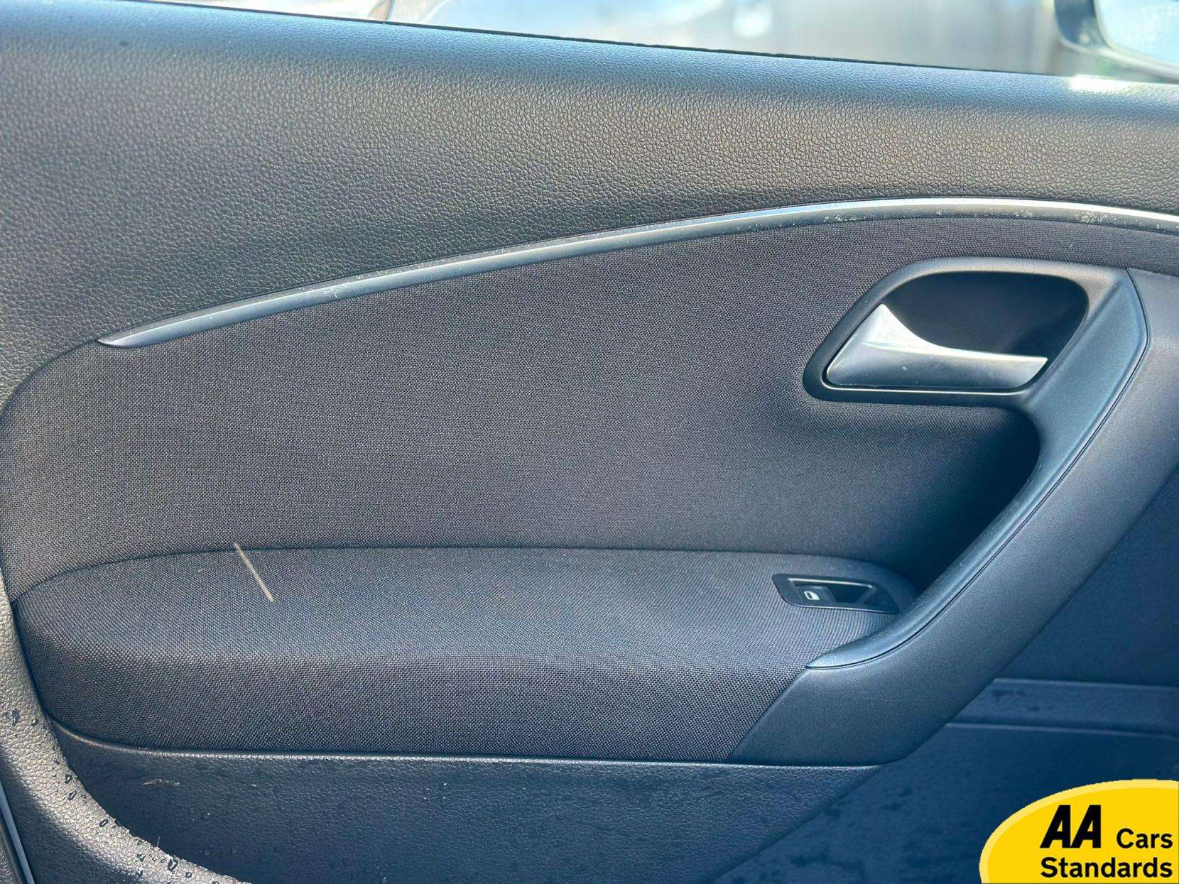 2015 VOLKSWAGEN POLO 2015 VOLKSWAGEN POLO