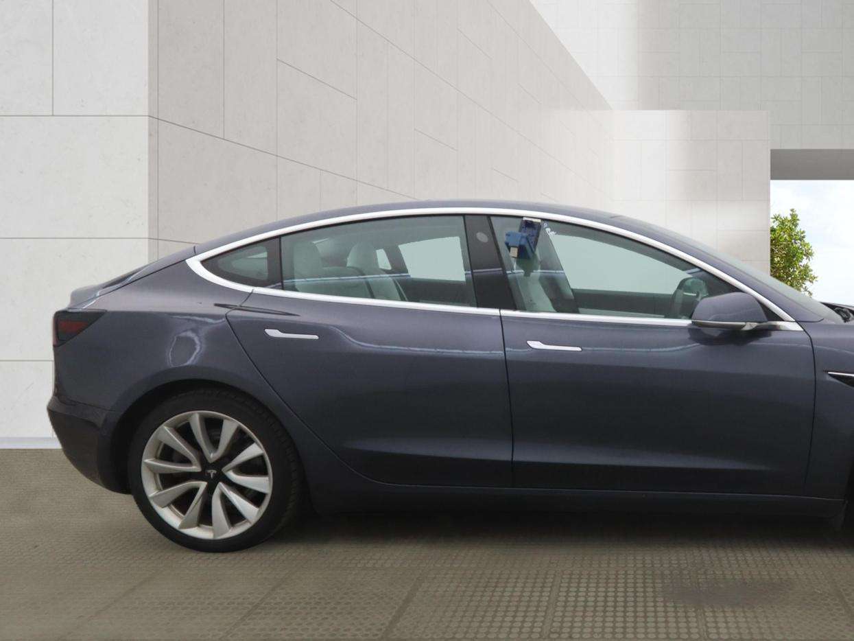 A 2020 TESLA MODEL 3 (Dual Motor) Long Range Saloon 4dr Electric Auto 4WDE (346 ps) A 2020 TESLA MODEL 3 (Dual Motor) Long Range Saloon 4dr Electric Auto 4WDE (346 ps)
