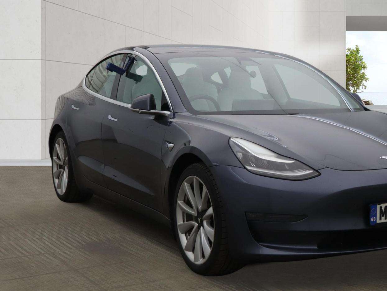 A 2020 TESLA MODEL 3 (Dual Motor) Long Range Saloon 4dr Electric Auto 4WDE (346 ps) A 2020 TESLA MODEL 3 (Dual Motor) Long Range Saloon 4dr Electric Auto 4WDE (346 ps)