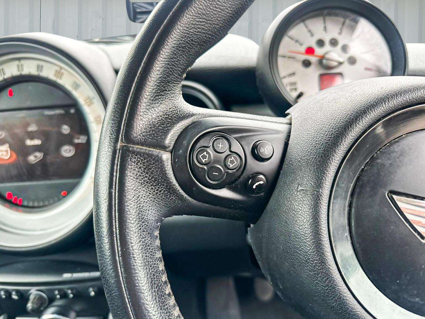 2011 MINI MINI 2011 MINI MINI