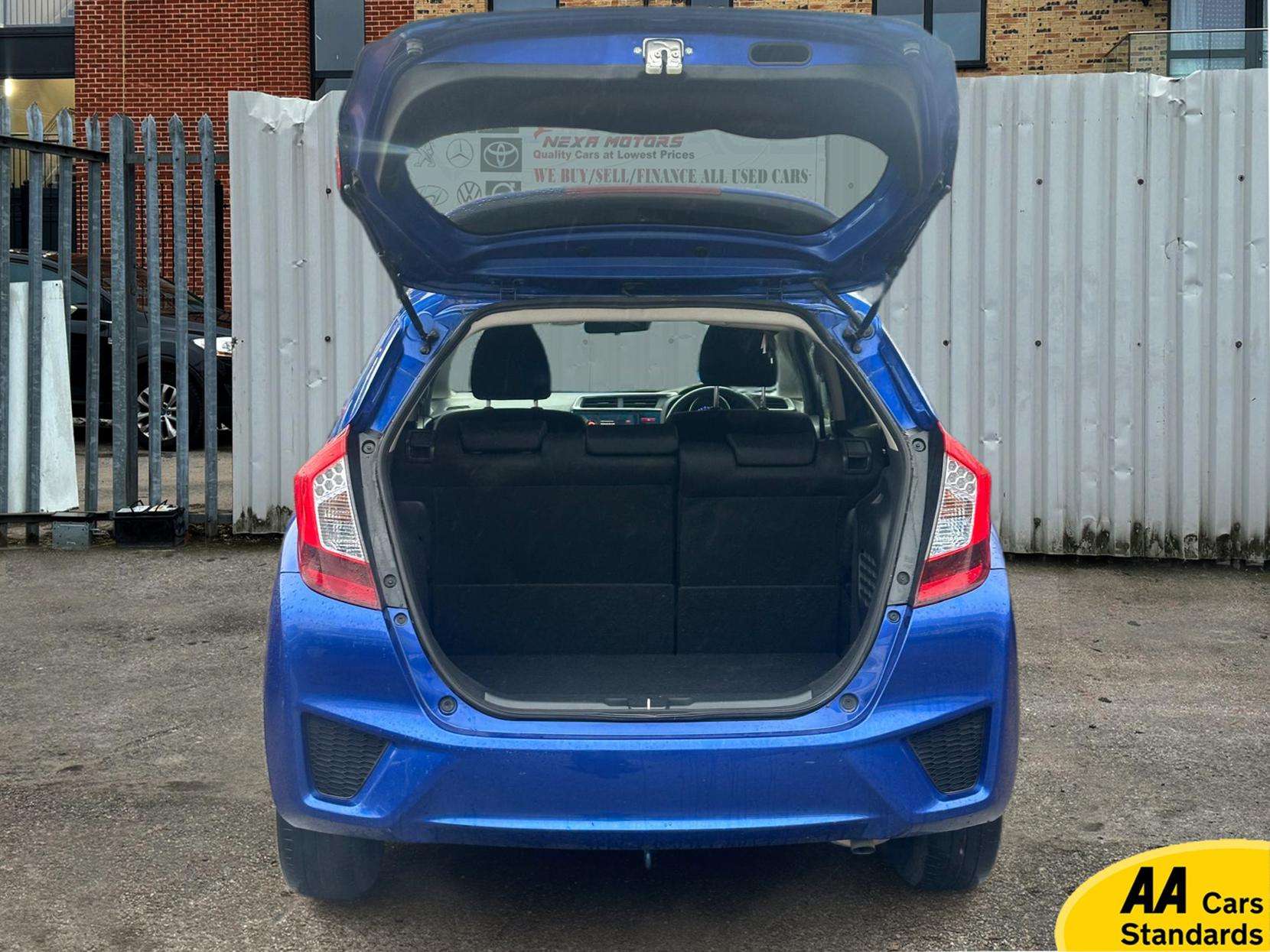 A 2015 HONDA JAZZ A 2015 HONDA JAZZ