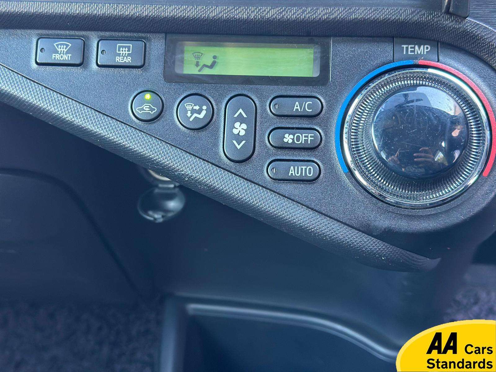 2014 TOYOTA YARIS 2014 TOYOTA YARIS