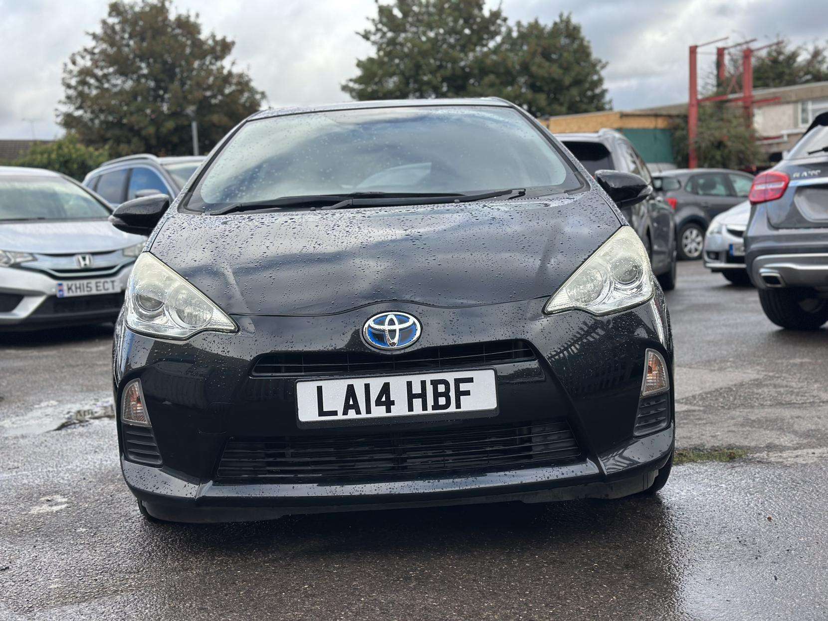 A 2014 TOYOTA AQUA 1.5 hybrid i-VTEC SE Hatchback 5dr Petrol CVT Euro 6 (s/s) (102 ps) A 2014 TOYOTA AQUA 1.5 hybrid i-VTEC SE Hatchback 5dr Petrol CVT Euro 6 (s/s) (102 ps)