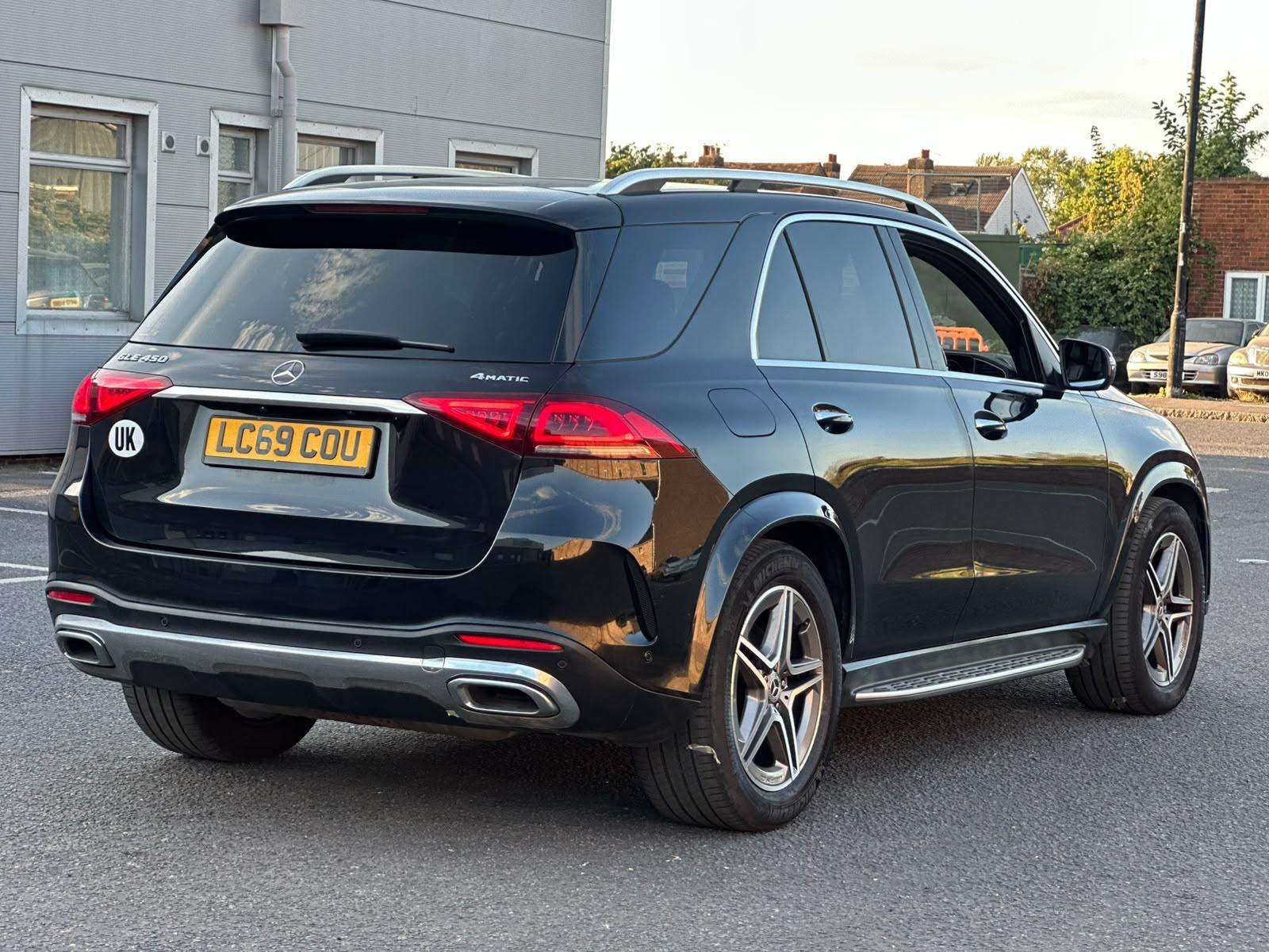 A 2019 MERCEDES-BENZ GLE 3.0 GLE450h MHEV AMG Line (Premium Plus) SUV 5dr Petrol G-Tronic 4MATIC Euro 6 (s/s) (7 Seat) (389 p A 2019 MERCEDES-BENZ GLE 3.0 GLE450h MHEV AMG Line (Premium Plus) SUV 5dr Petrol G-Tronic 4MATIC Euro 6 (s/s) (7 Seat) (389 p