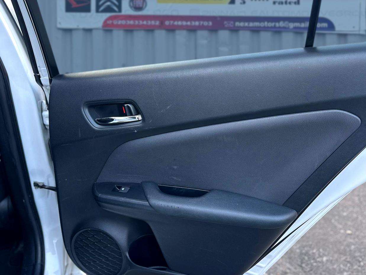 2017 TOYOTA PRIUS 2017 TOYOTA PRIUS