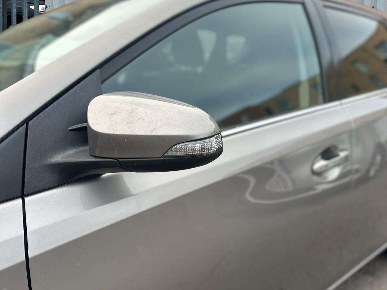 2013 TOYOTA AURIS 2013 TOYOTA AURIS