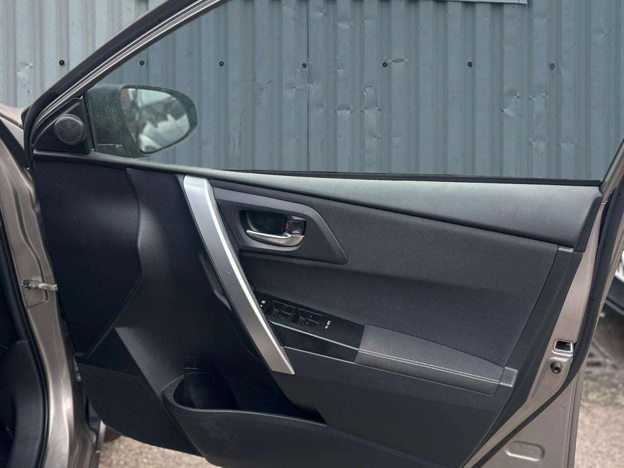 2013 TOYOTA AURIS 2013 TOYOTA AURIS