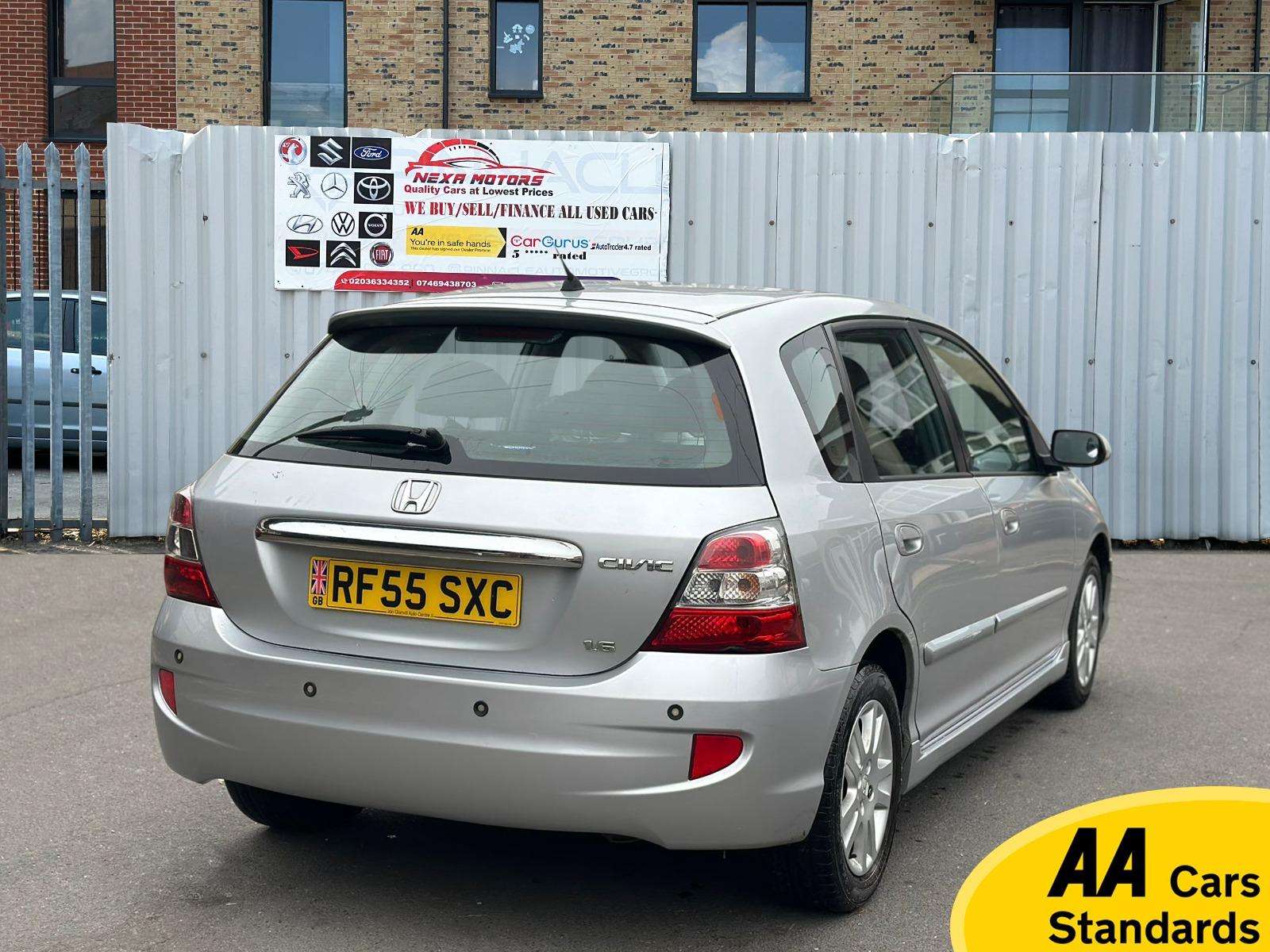 A 2005 HONDA CIVIC V-TEC EXECUTIVE A 2005 HONDA CIVIC V-TEC EXECUTIVE