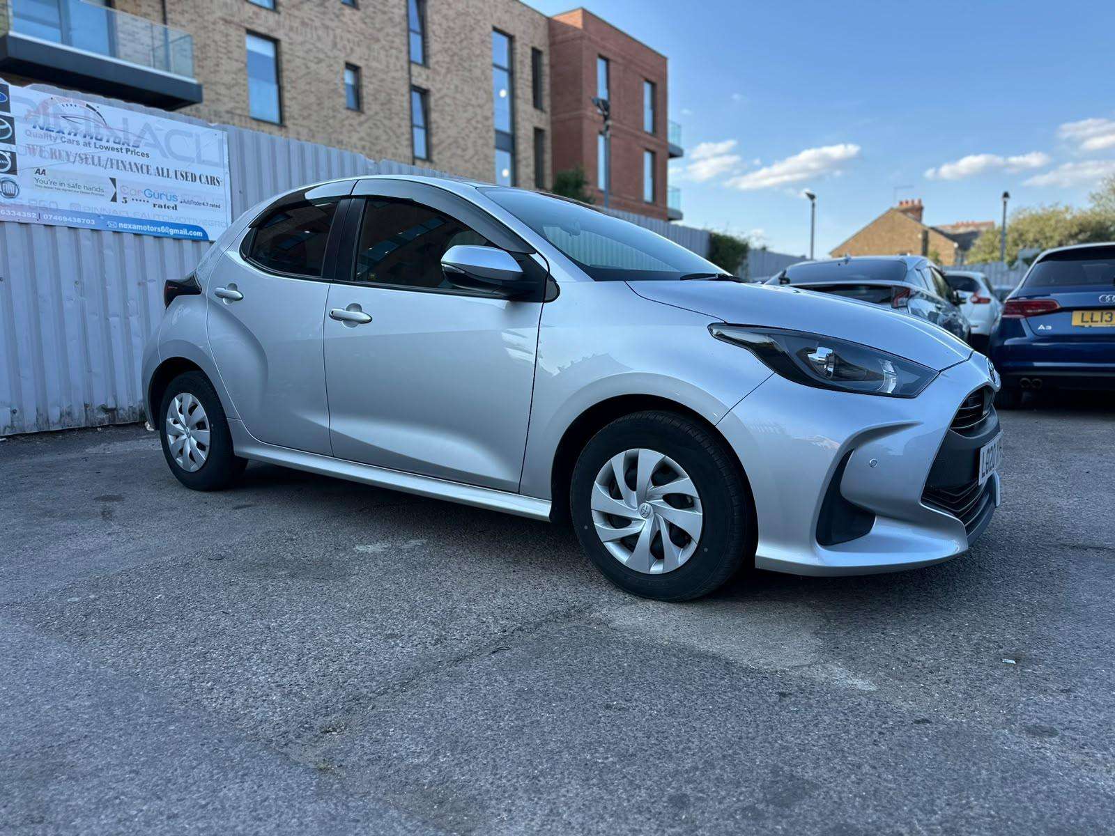 A 2020 TOYOTA YARIS 1.5 VVT-h Excel Hatchback 5dr Petrol Hybrid E-CVT Euro 6 (s/s) (116 ps) A 2020 TOYOTA YARIS 1.5 VVT-h Excel Hatchback 5dr Petrol Hybrid E-CVT Euro 6 (s/s) (116 ps)