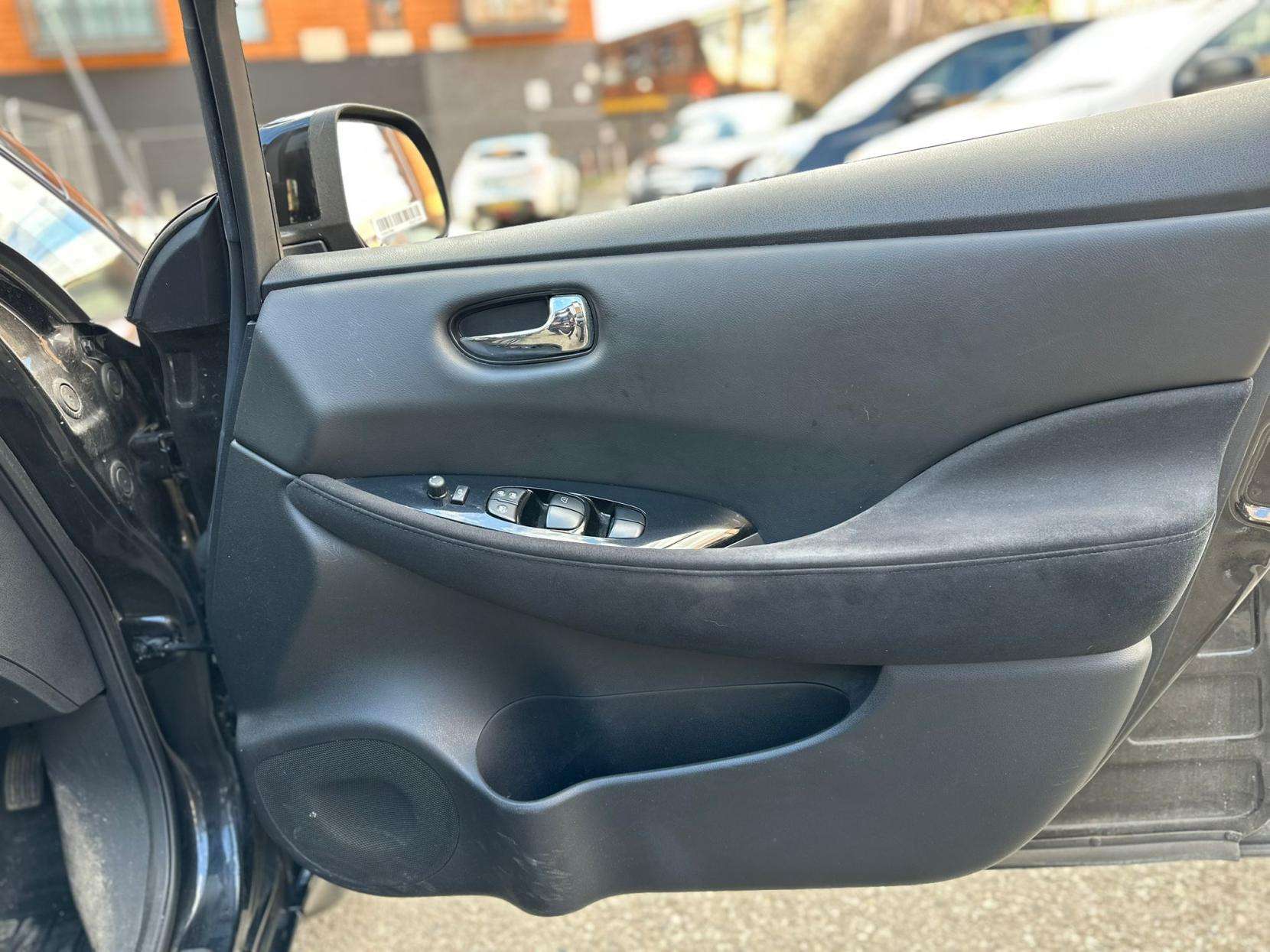2015 NISSAN LEAF 2015 NISSAN LEAF