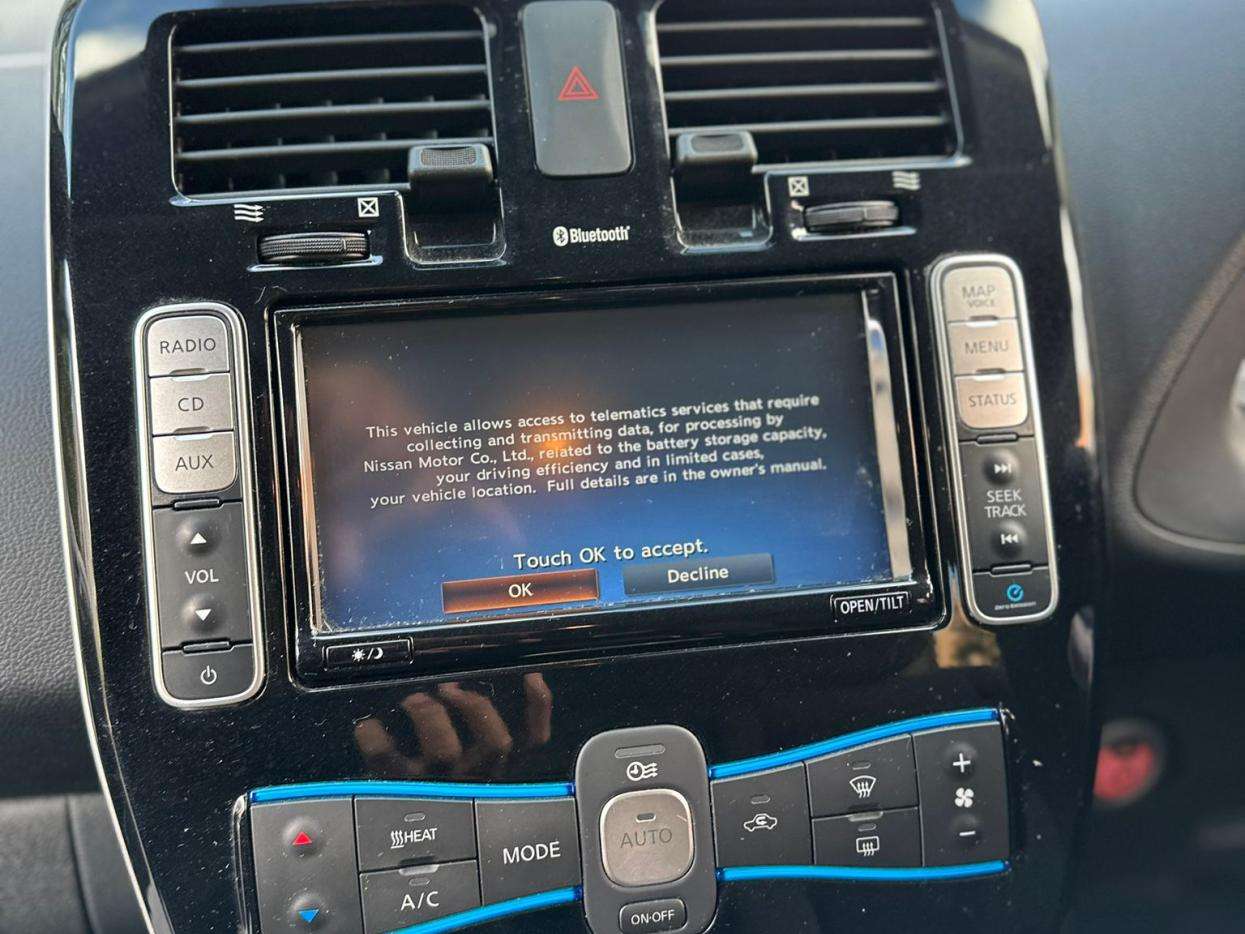 2015 NISSAN LEAF 2015 NISSAN LEAF