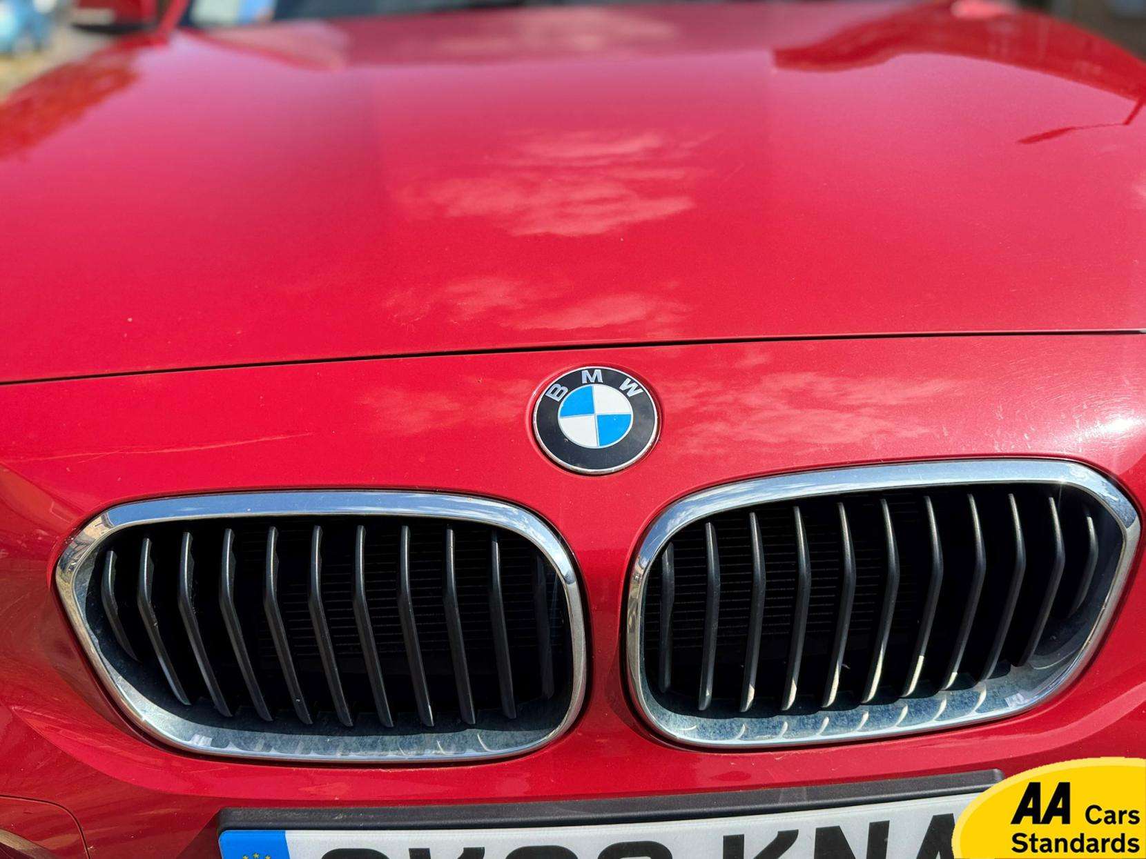 A 2018 BMW 1 SERIES 1.5 118i SE Hatchback 5dr Petrol Manual Euro 6 (s/s) (136 ps) A 2018 BMW 1 SERIES 1.5 118i SE Hatchback 5dr Petrol Manual Euro 6 (s/s) (136 ps)