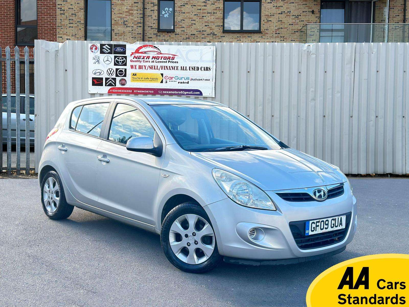 A 2009 HYUNDAI I20 1.4 Comfort Hatchback 5dr Petrol Auto Euro 4 (99 bhp) A 2009 HYUNDAI I20 1.4 Comfort Hatchback 5dr Petrol Auto Euro 4 (99 bhp)