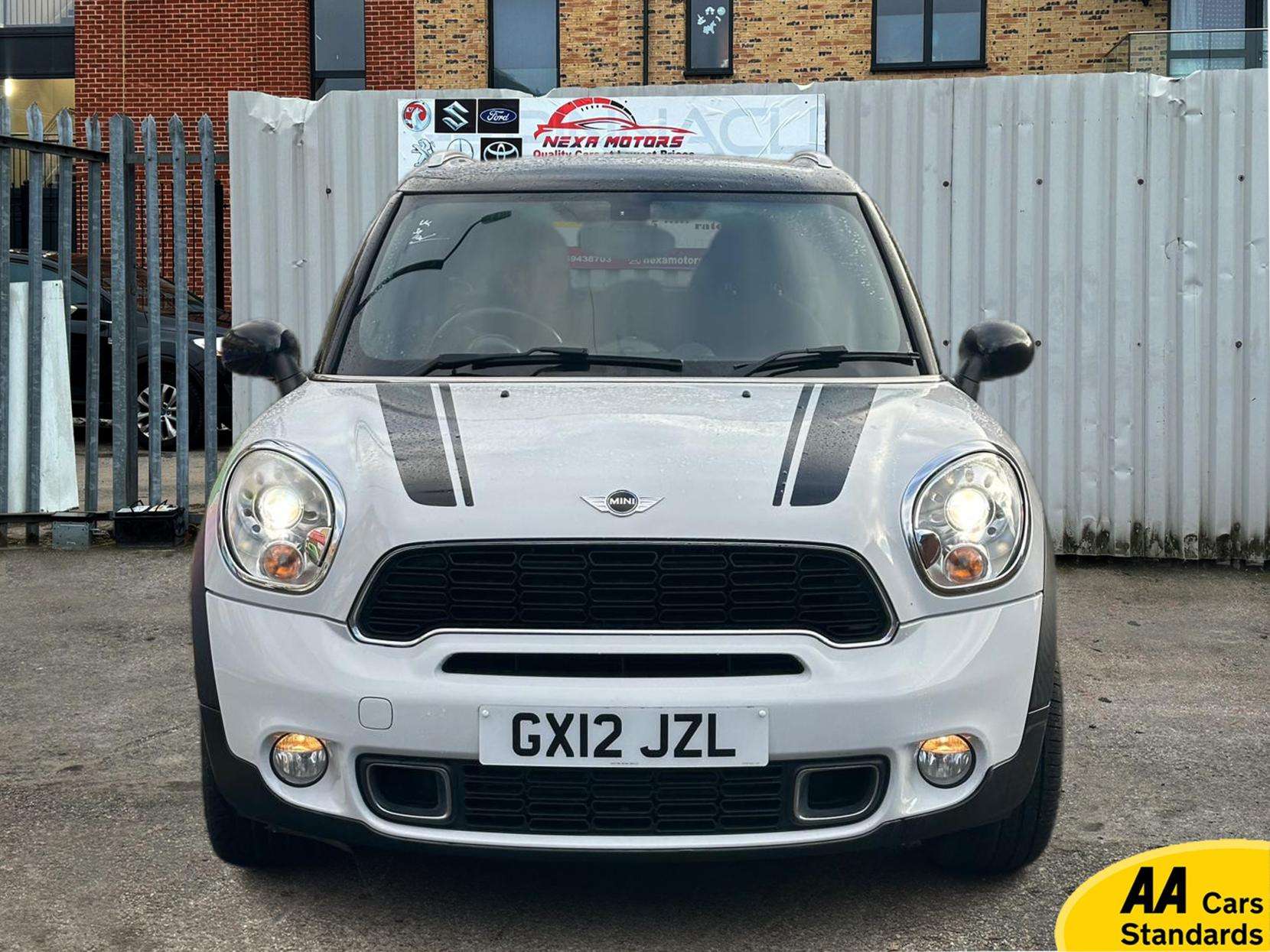 A 2012 MINI COUNTRYMAN 2.0 Cooper SD SUV 5dr Diesel Auto ALL4 Euro 5 (143 ps) A 2012 MINI COUNTRYMAN 2.0 Cooper SD SUV 5dr Diesel Auto ALL4 Euro 5 (143 ps)