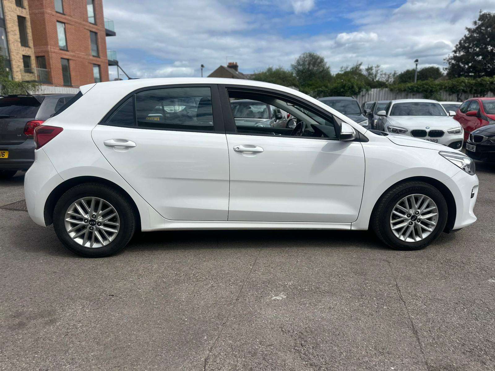 2017 KIA RIO 2017 KIA RIO