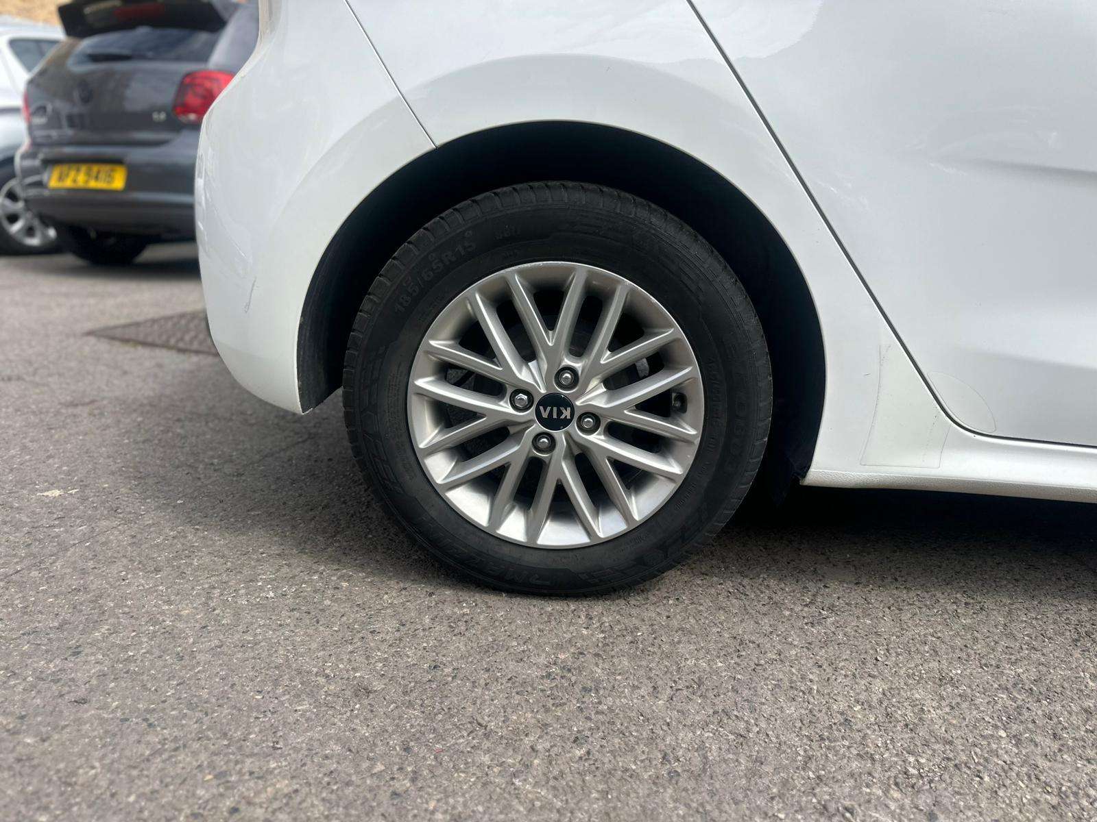 2017 KIA RIO 2017 KIA RIO