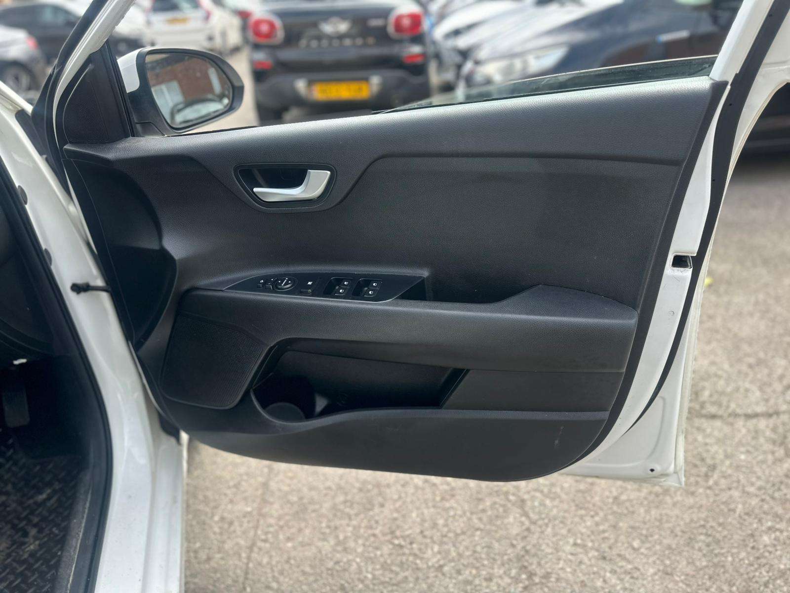 2017 KIA RIO 2017 KIA RIO