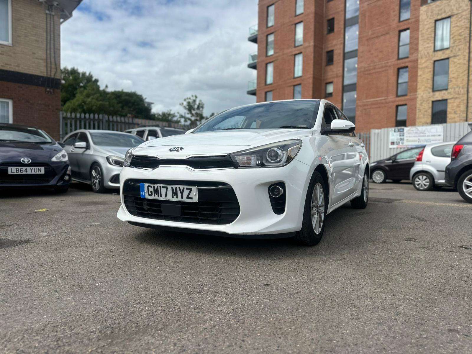2017 KIA RIO 2017 KIA RIO