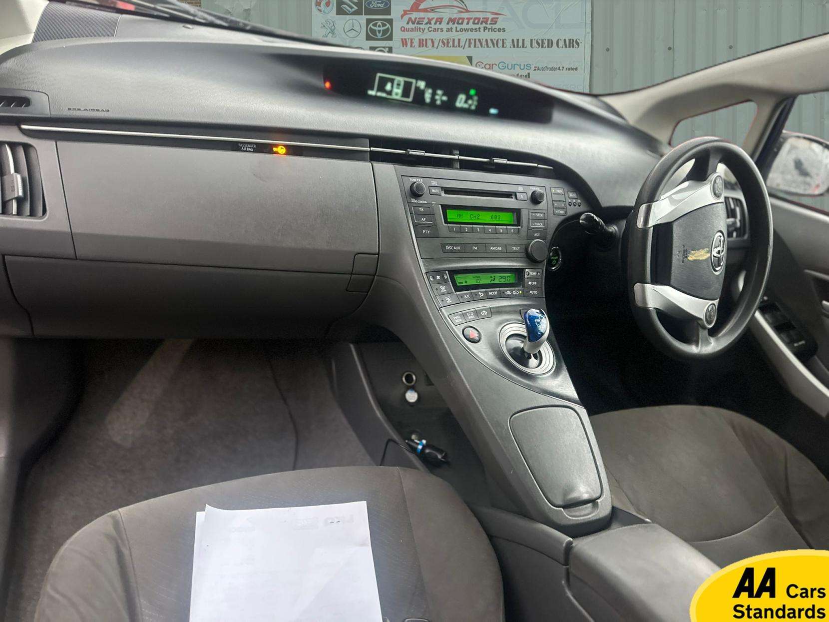 2011 TOYOTA PRIUS 2011 TOYOTA PRIUS