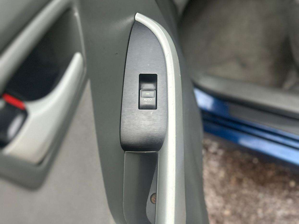 2011 TOYOTA PRIUS 2011 TOYOTA PRIUS