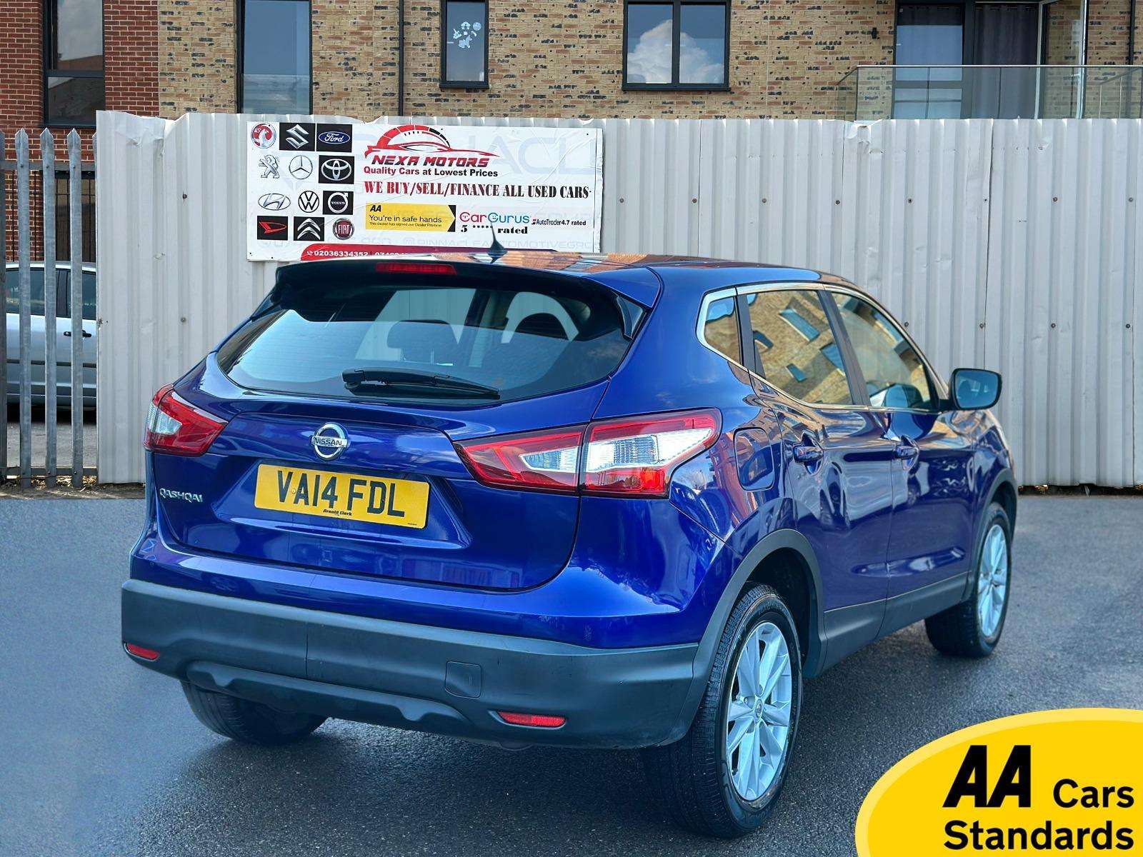 A 2014 NISSAN QASHQAI 1.2 DIG-T Acenta SUV 5dr Petrol Manual 2WD Euro 5 (s/s) (115 ps) A 2014 NISSAN QASHQAI 1.2 DIG-T Acenta SUV 5dr Petrol Manual 2WD Euro 5 (s/s) (115 ps)