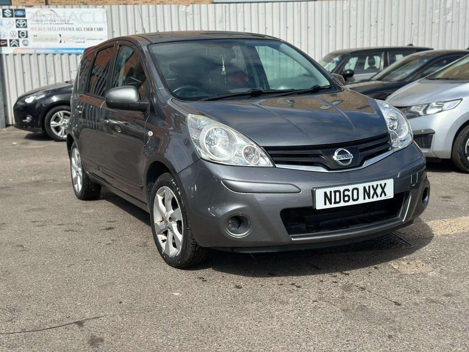 A 2010 NISSAN NOTE 1.6 16V Tekna Hatchback 5dr Petrol Auto Euro 5 (110 ps) A 2010 NISSAN NOTE 1.6 16V Tekna Hatchback 5dr Petrol Auto Euro 5 (110 ps)