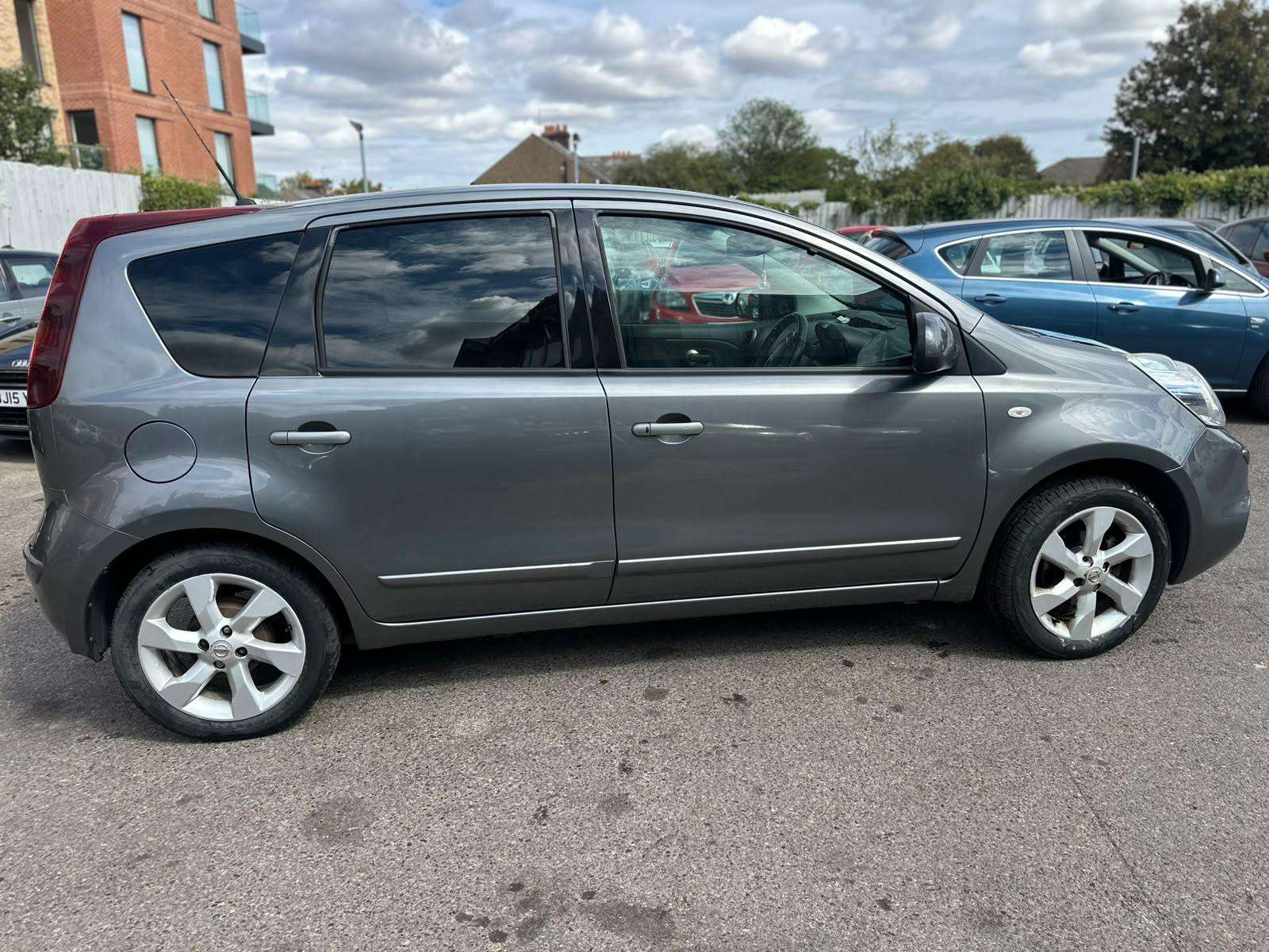 2010 NISSAN NOTE 2010 NISSAN NOTE