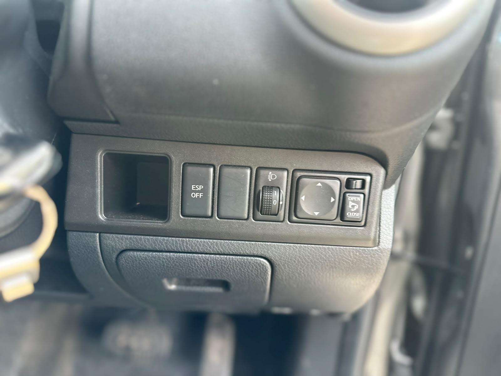 2010 NISSAN NOTE 2010 NISSAN NOTE