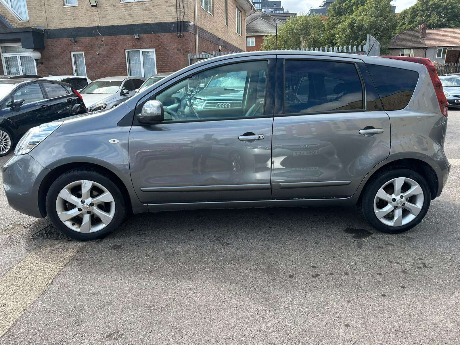2010 NISSAN NOTE 2010 NISSAN NOTE