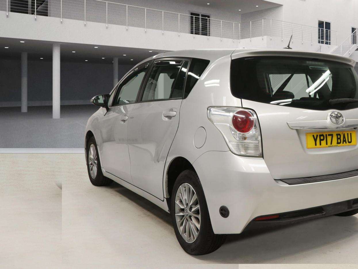 2017 TOYOTA VERSO 2017 TOYOTA VERSO