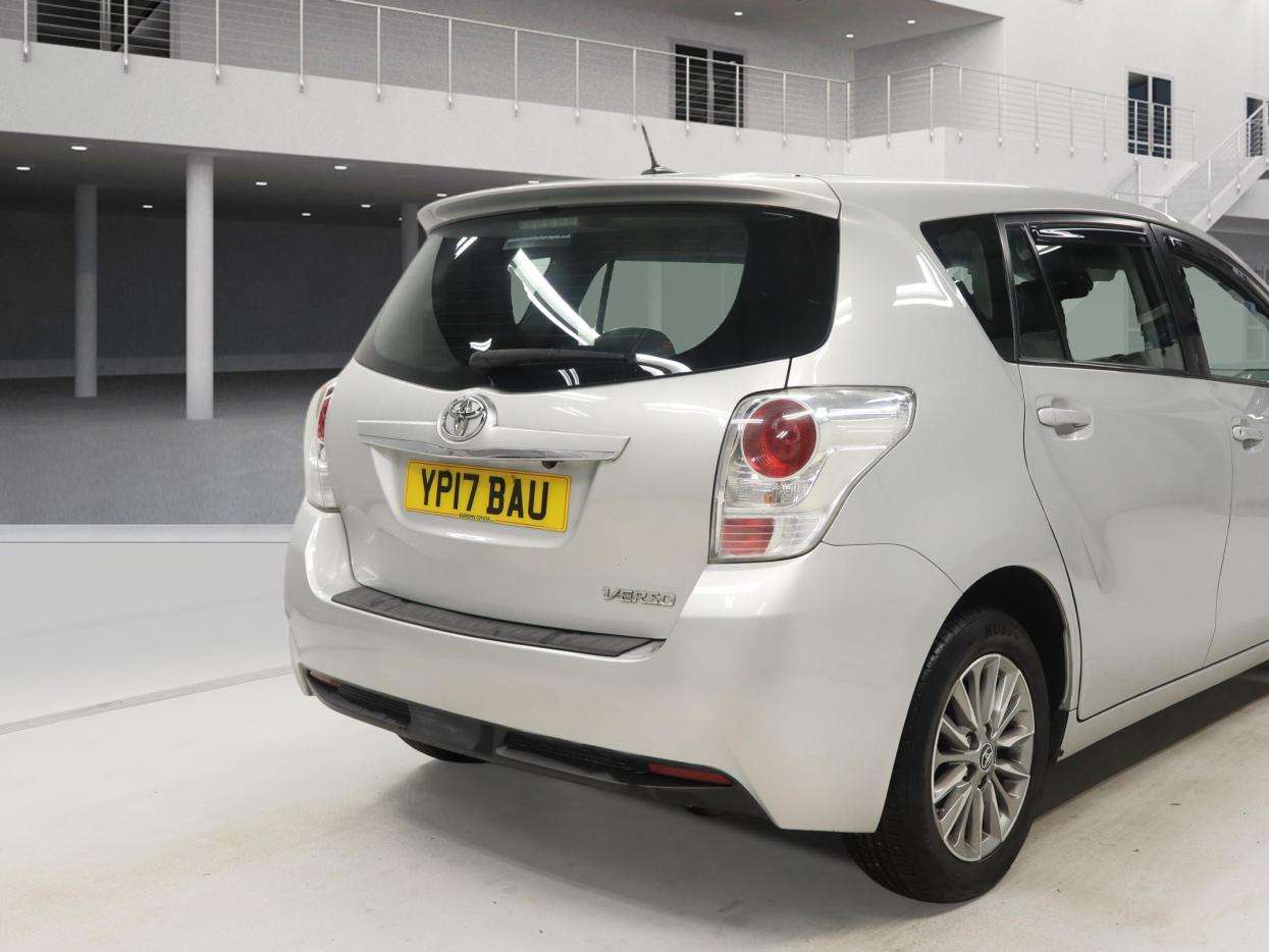 2017 TOYOTA VERSO 2017 TOYOTA VERSO