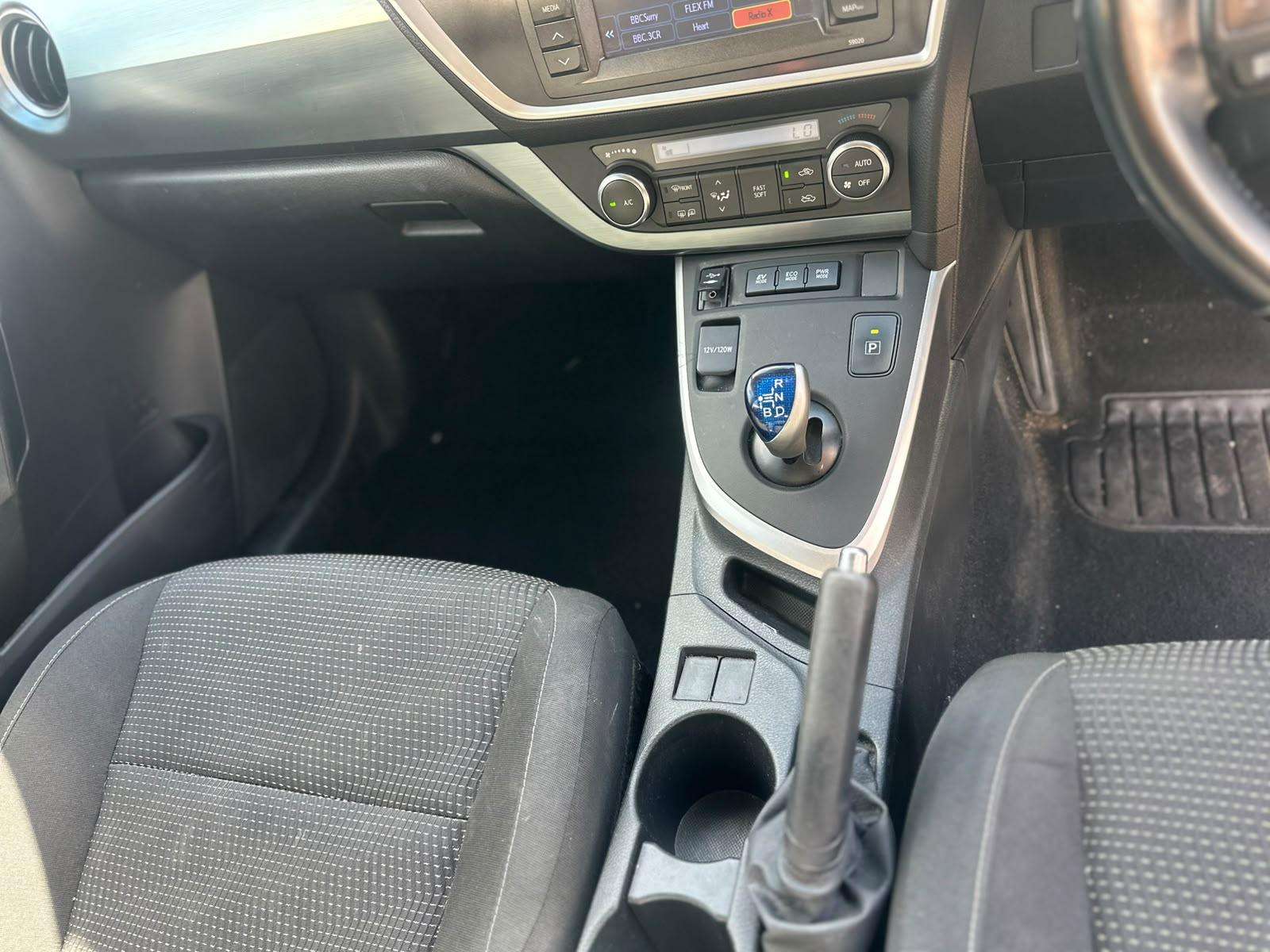 2013 TOYOTA AURIS 2013 TOYOTA AURIS