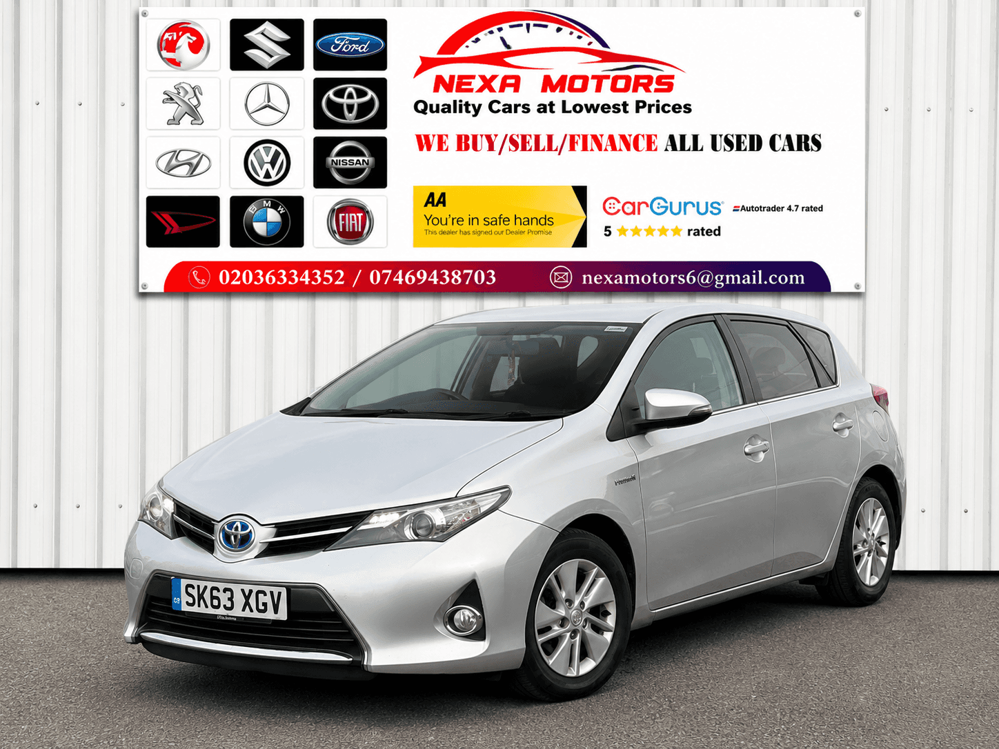 A 2013 TOYOTA AURIS 1.8 VVT-h Icon Hatchback 5dr Petrol Hybrid CVT Euro 5 (s/s) (136 ps) A 2013 TOYOTA AURIS 1.8 VVT-h Icon Hatchback 5dr Petrol Hybrid CVT Euro 5 (s/s) (136 ps)