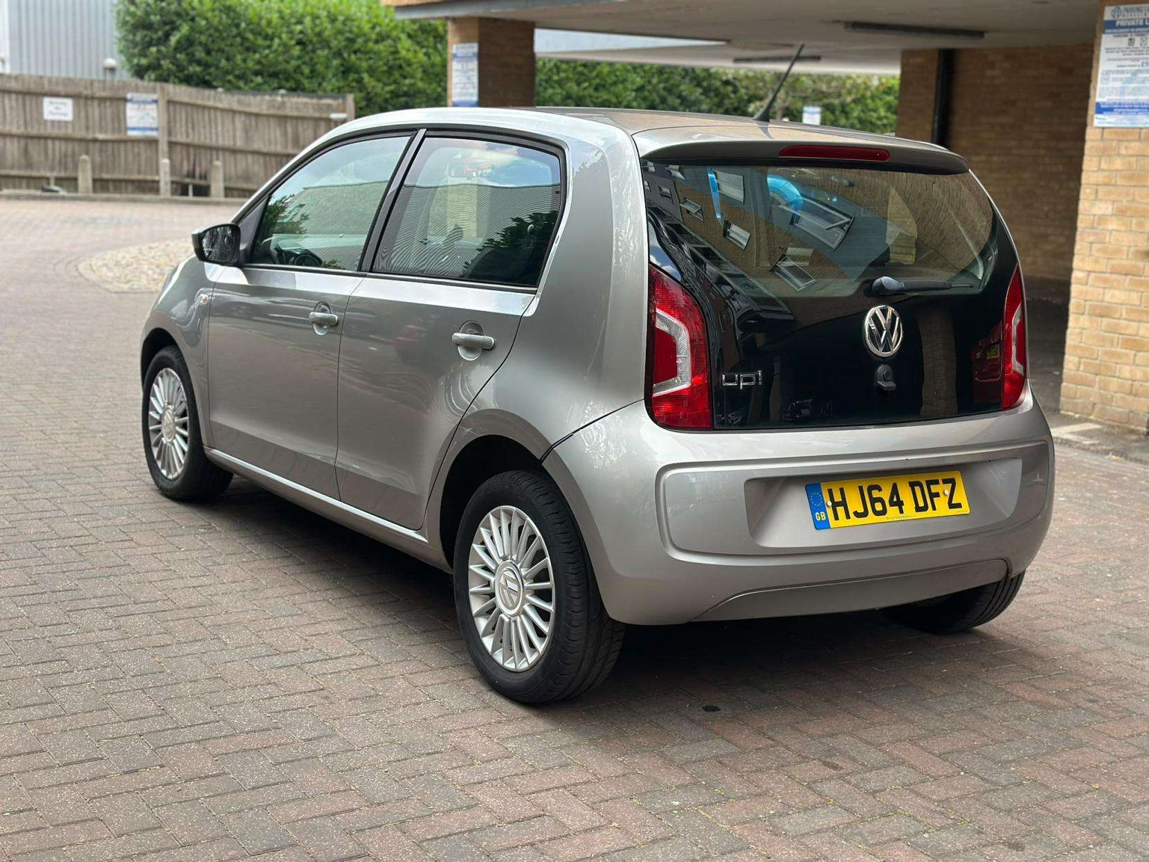 2014 VOLKSWAGEN UP! 2014 VOLKSWAGEN UP!
