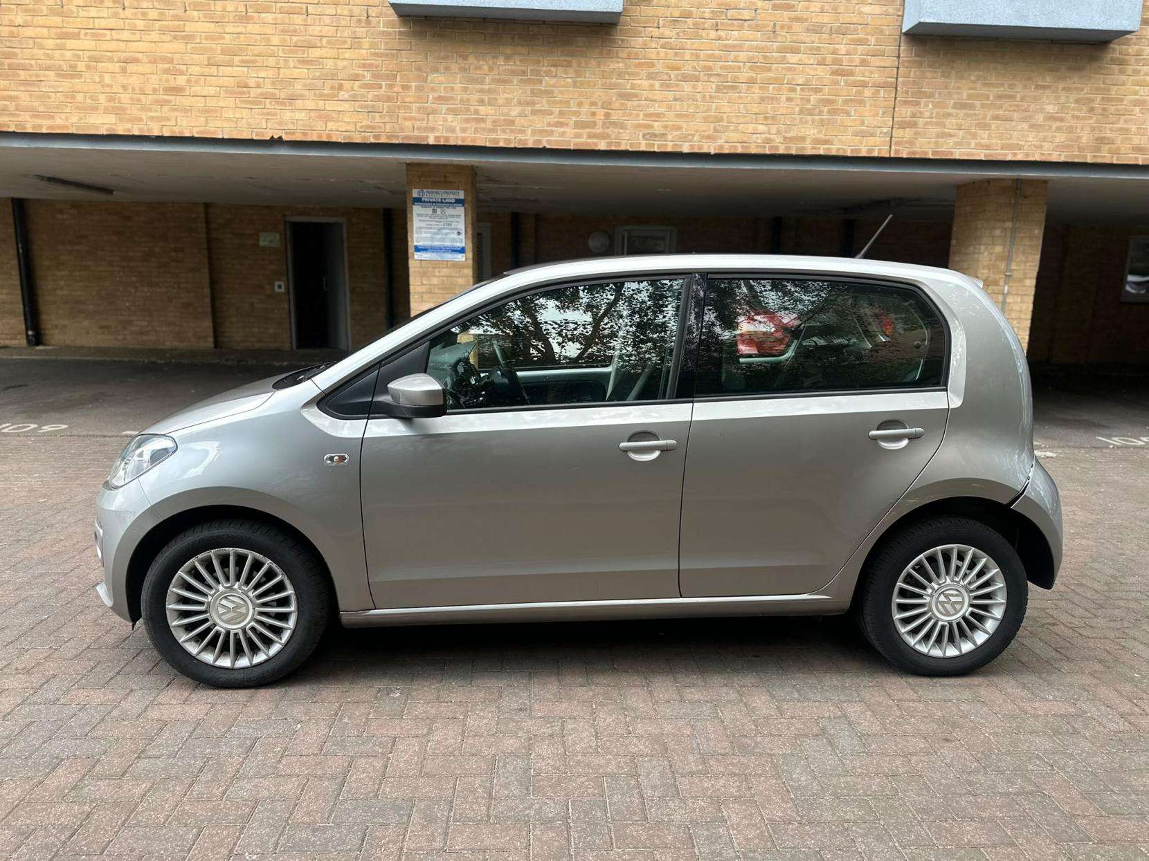 2014 VOLKSWAGEN UP! 2014 VOLKSWAGEN UP!