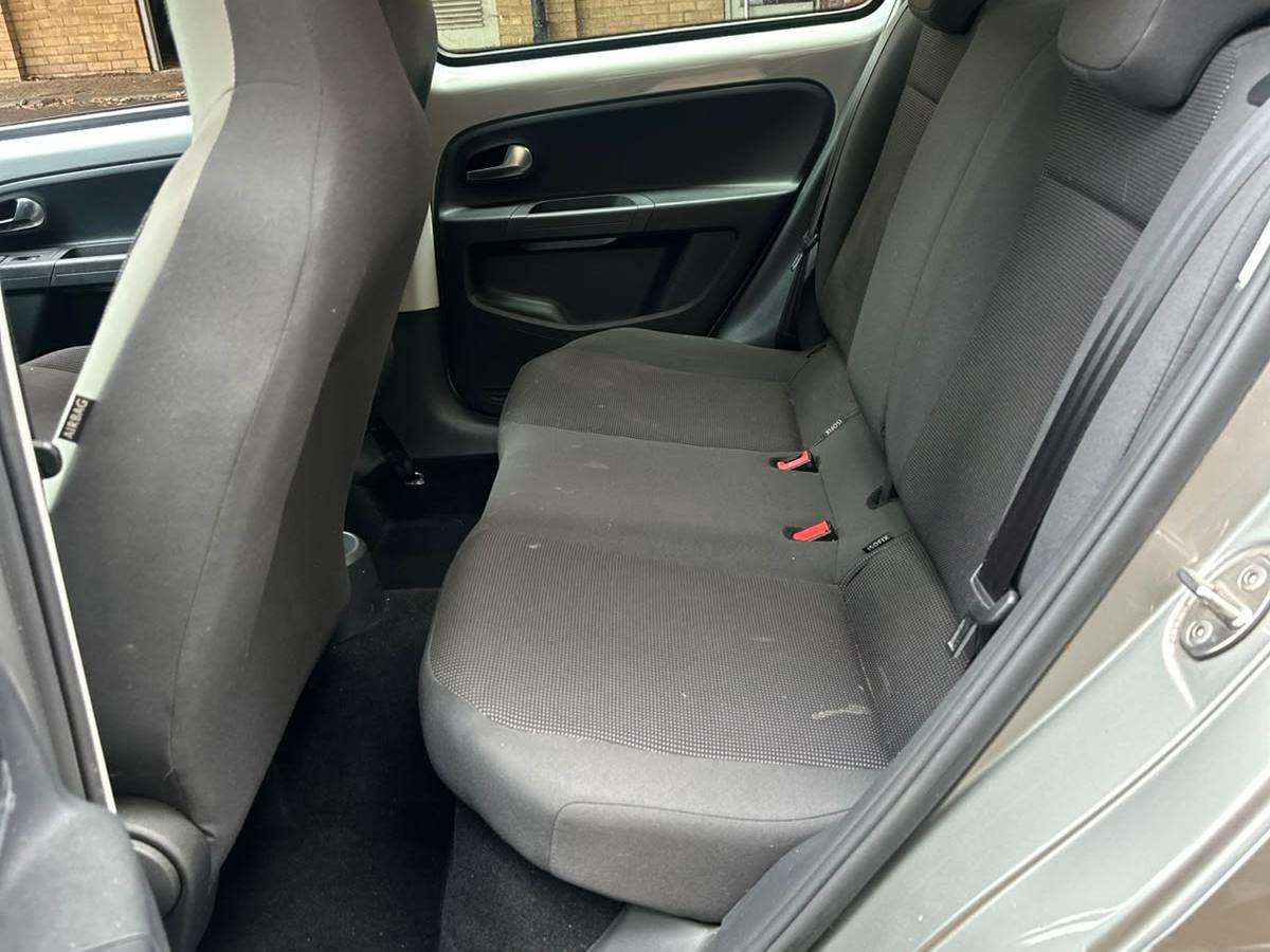 2014 VOLKSWAGEN UP! 2014 VOLKSWAGEN UP!
