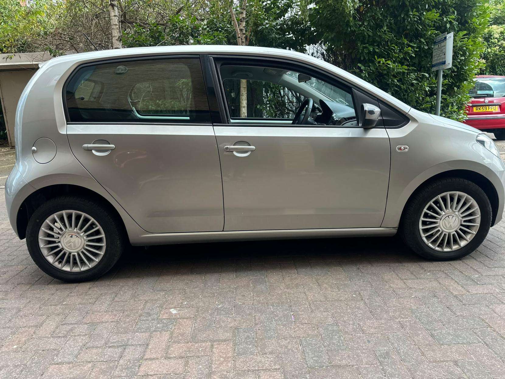 2014 VOLKSWAGEN UP! 2014 VOLKSWAGEN UP!