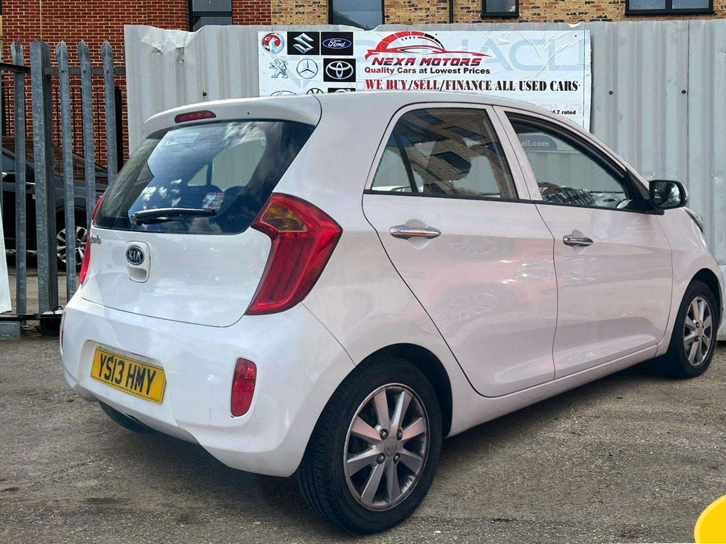 A 2013 KIA PICANTO 1.25 EcoDynamics 2 Hatchback 5dr Petrol Manual Euro 5 (s/s) (84 bhp) A 2013 KIA PICANTO 1.25 EcoDynamics 2 Hatchback 5dr Petrol Manual Euro 5 (s/s) (84 bhp)
