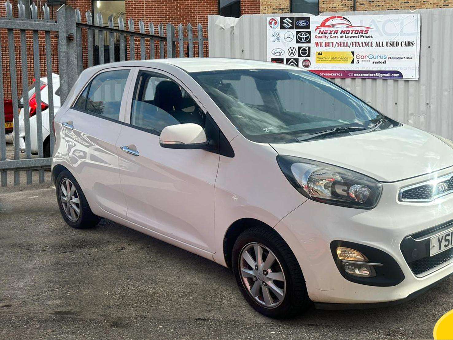 A 2013 KIA PICANTO 1.25 EcoDynamics 2 Hatchback 5dr Petrol Manual Euro 5 (s/s) (84 bhp) A 2013 KIA PICANTO 1.25 EcoDynamics 2 Hatchback 5dr Petrol Manual Euro 5 (s/s) (84 bhp)