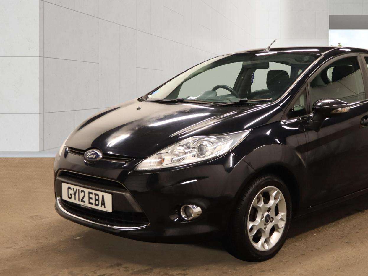 A 2012 FORD FIESTA 1.4 Zetec Hatchback 5dr Petrol Automatic (154 g/km, 94 bhp) A 2012 FORD FIESTA 1.4 Zetec Hatchback 5dr Petrol Automatic (154 g/km, 94 bhp)