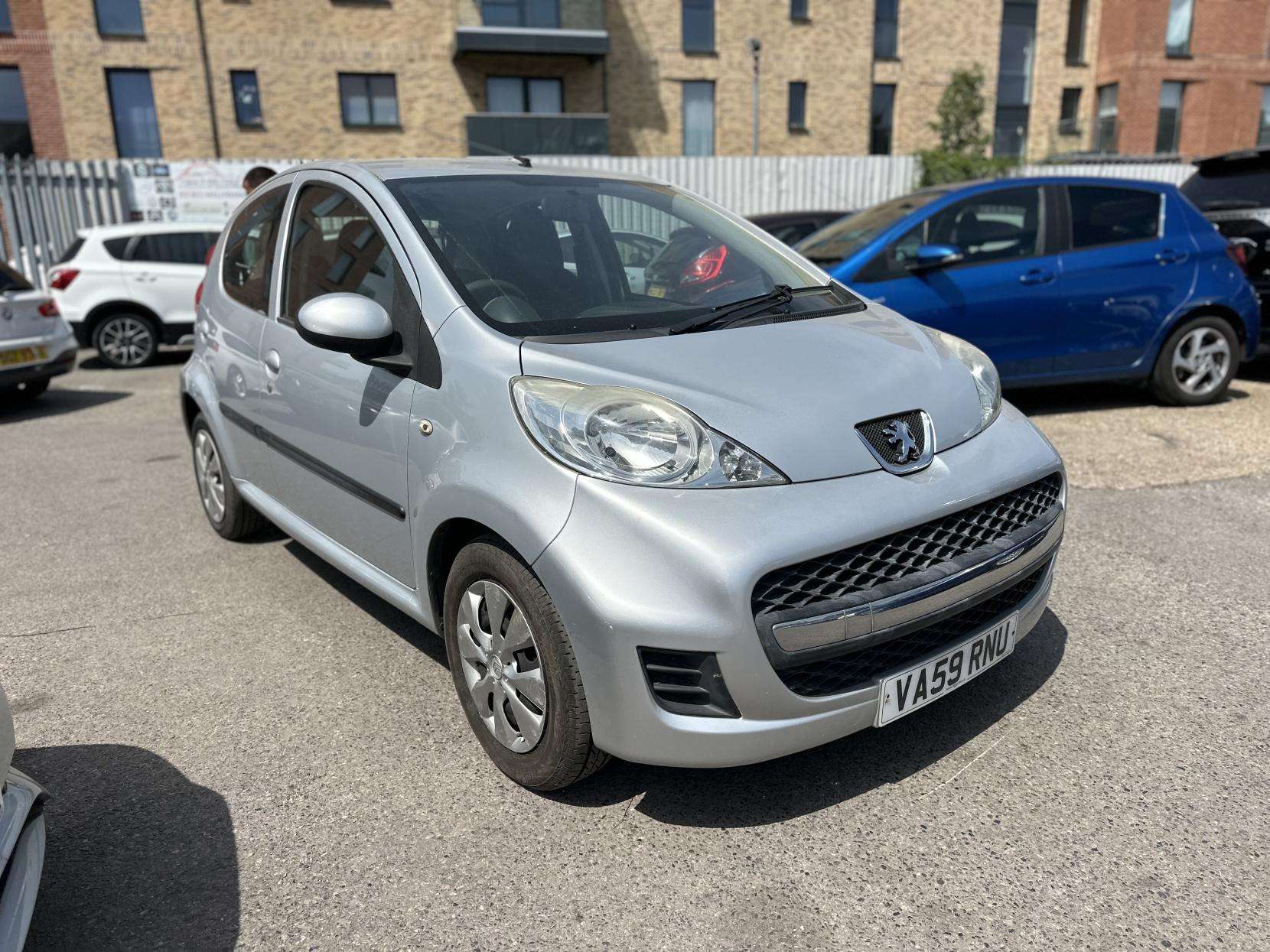 A 2010 PEUGEOT 107 1.0 12V Urban Hatchback 5dr Petrol 2 Tronic Euro 4 (68 ps) A 2010 PEUGEOT 107 1.0 12V Urban Hatchback 5dr Petrol 2 Tronic Euro 4 (68 ps)