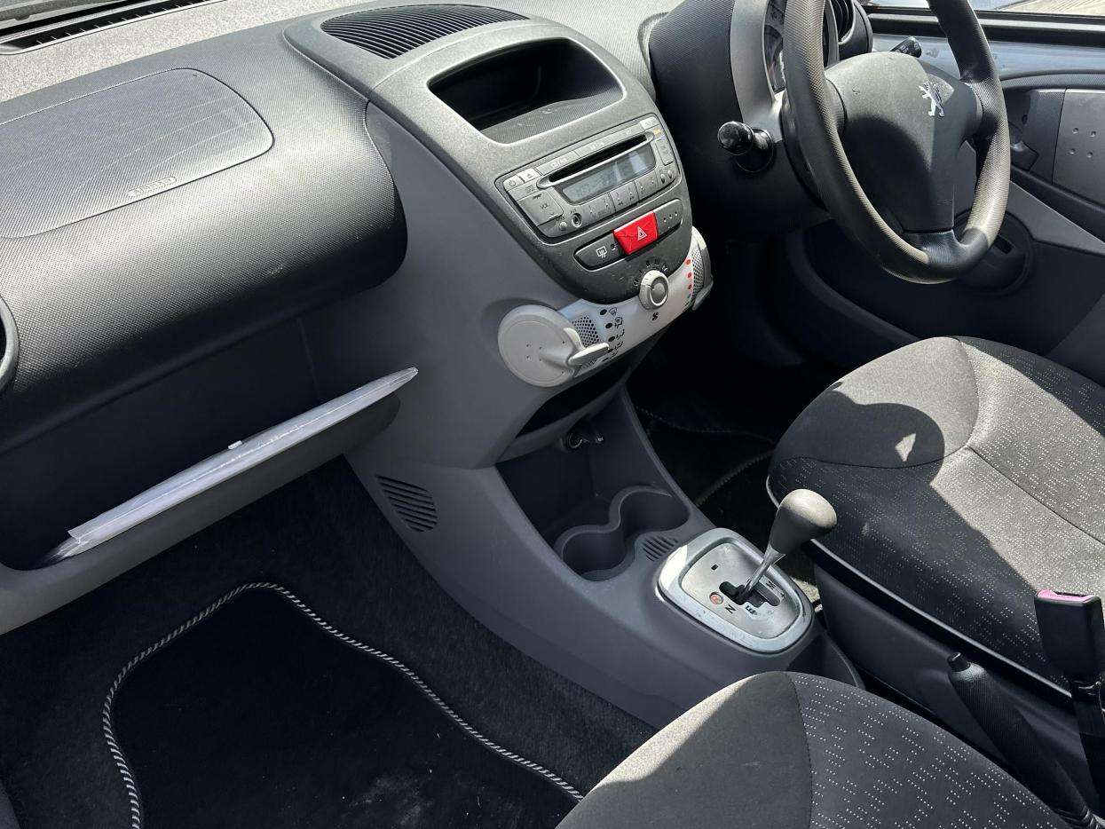 2010 PEUGEOT 107 2010 PEUGEOT 107