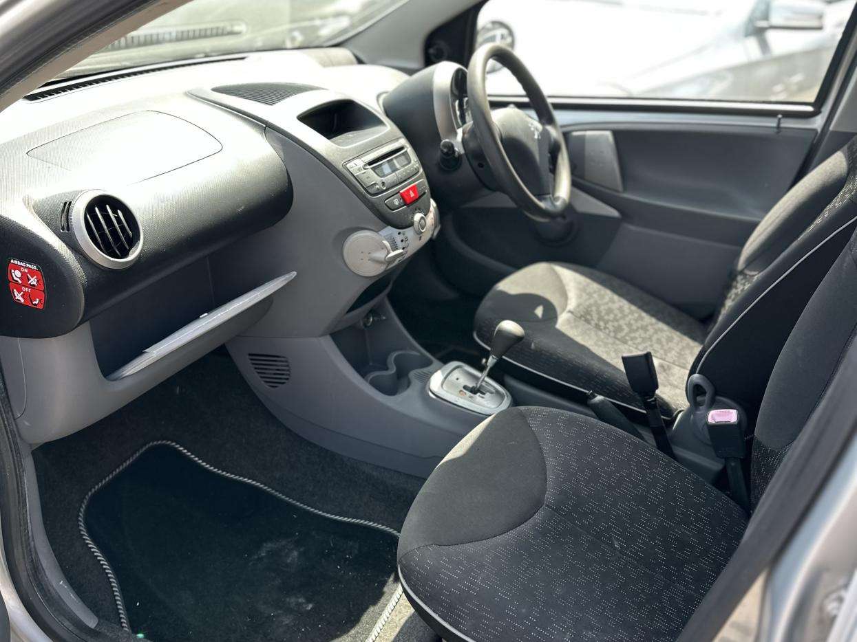 2010 PEUGEOT 107 2010 PEUGEOT 107