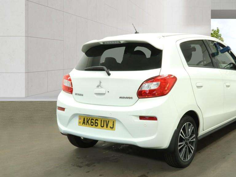 A 2017 MITSUBISHI MIRAGE 1.2 Juro Hatchback 5dr Petrol CVT Euro 6 (s/s) (79 ps) A 2017 MITSUBISHI MIRAGE 1.2 Juro Hatchback 5dr Petrol CVT Euro 6 (s/s) (79 ps)
