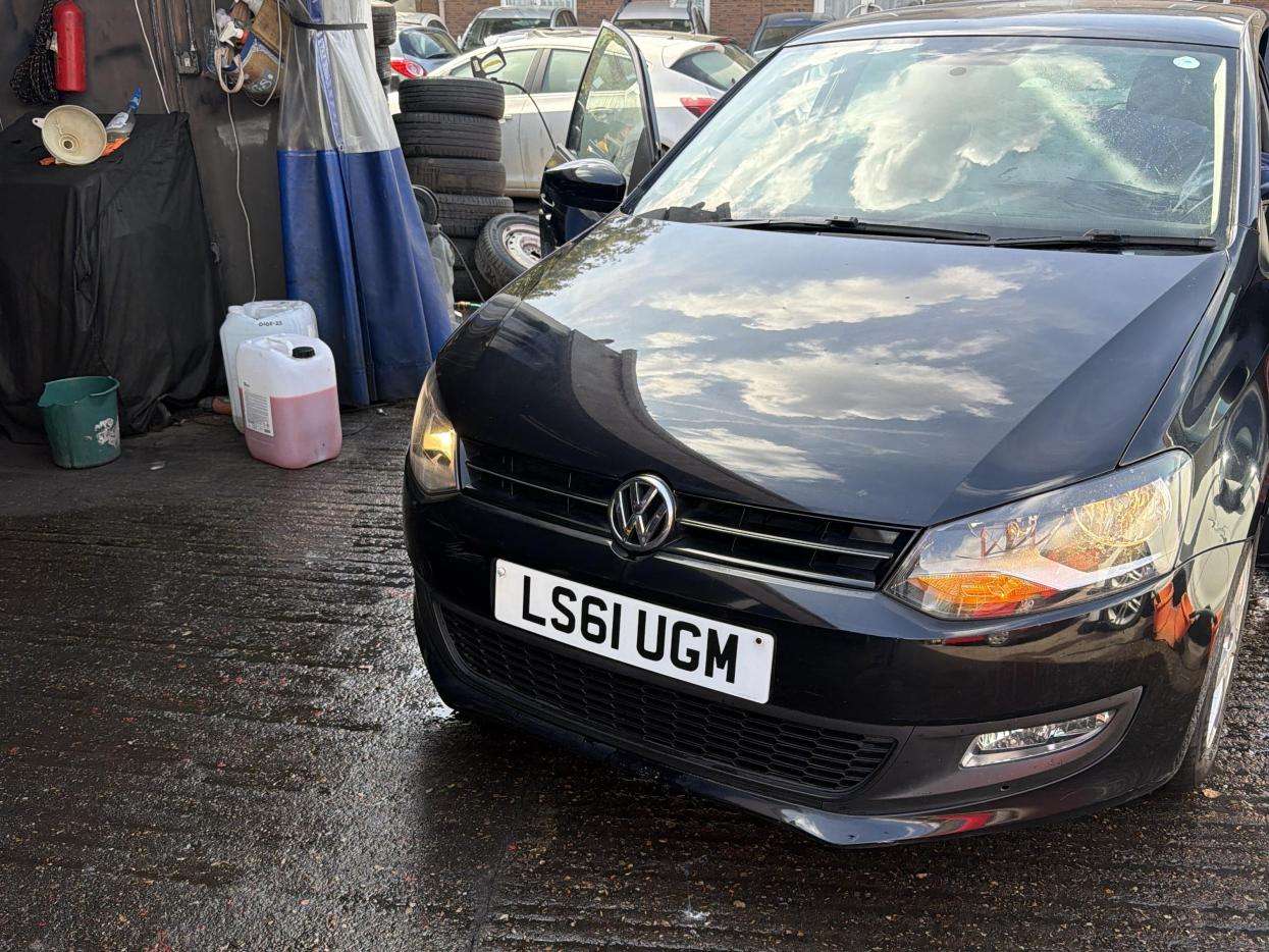 A 2011 VOLKSWAGEN POLO MATCH DSG A 2011 VOLKSWAGEN POLO MATCH DSG