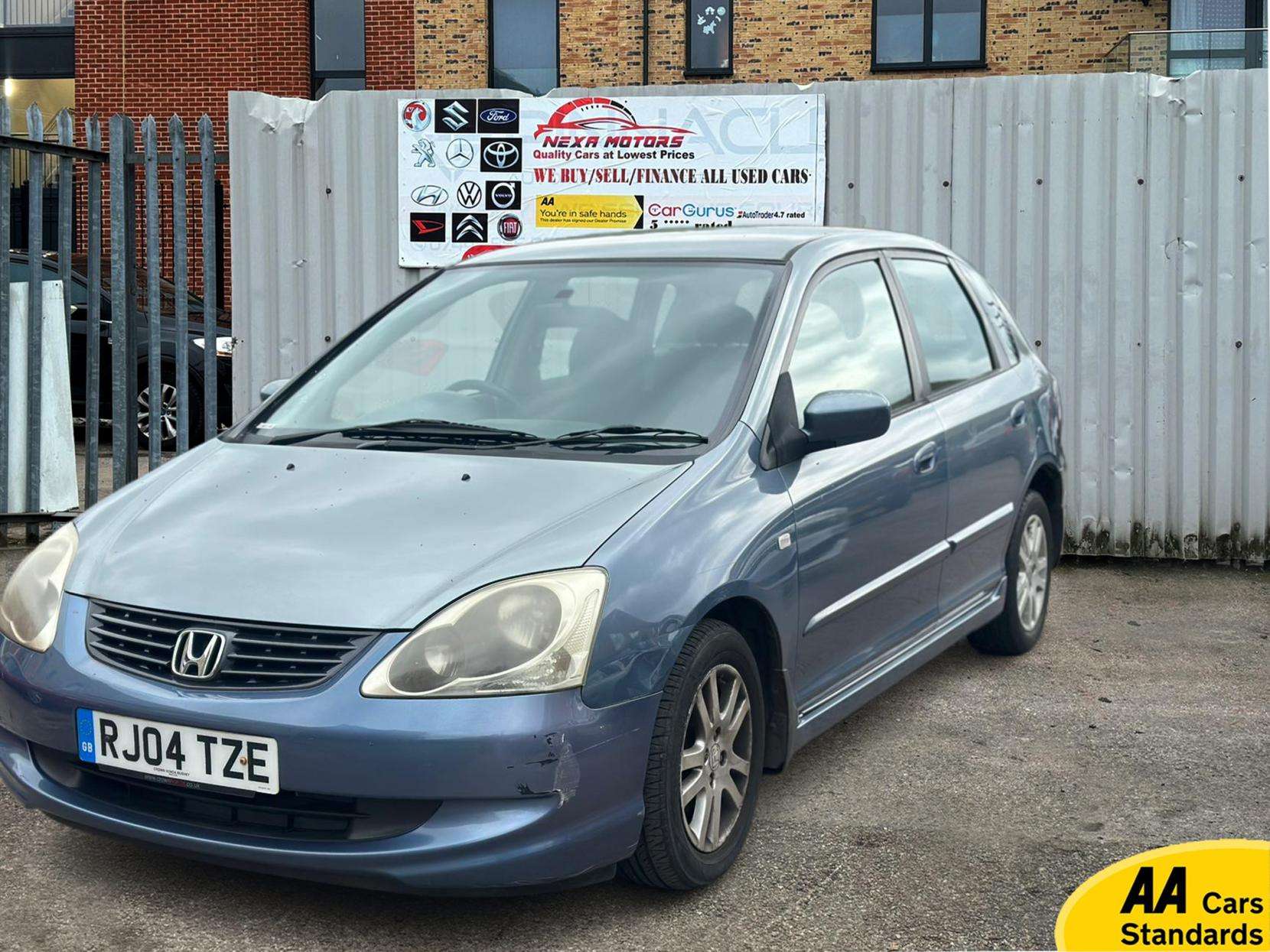 A 2004 HONDA CIVIC 1.4i SE Hatchback 5dr Petrol Automatic (172 g/km, 89 bhp) A 2004 HONDA CIVIC 1.4i SE Hatchback 5dr Petrol Automatic (172 g/km, 89 bhp)