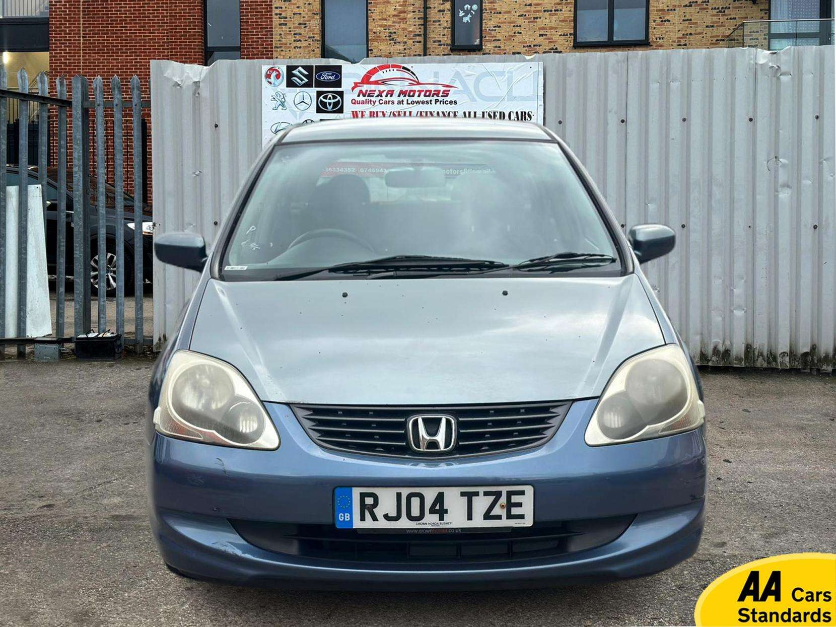 A 2004 HONDA CIVIC 1.4i SE Hatchback 5dr Petrol Automatic (172 g/km, 89 bhp) A 2004 HONDA CIVIC 1.4i SE Hatchback 5dr Petrol Automatic (172 g/km, 89 bhp)