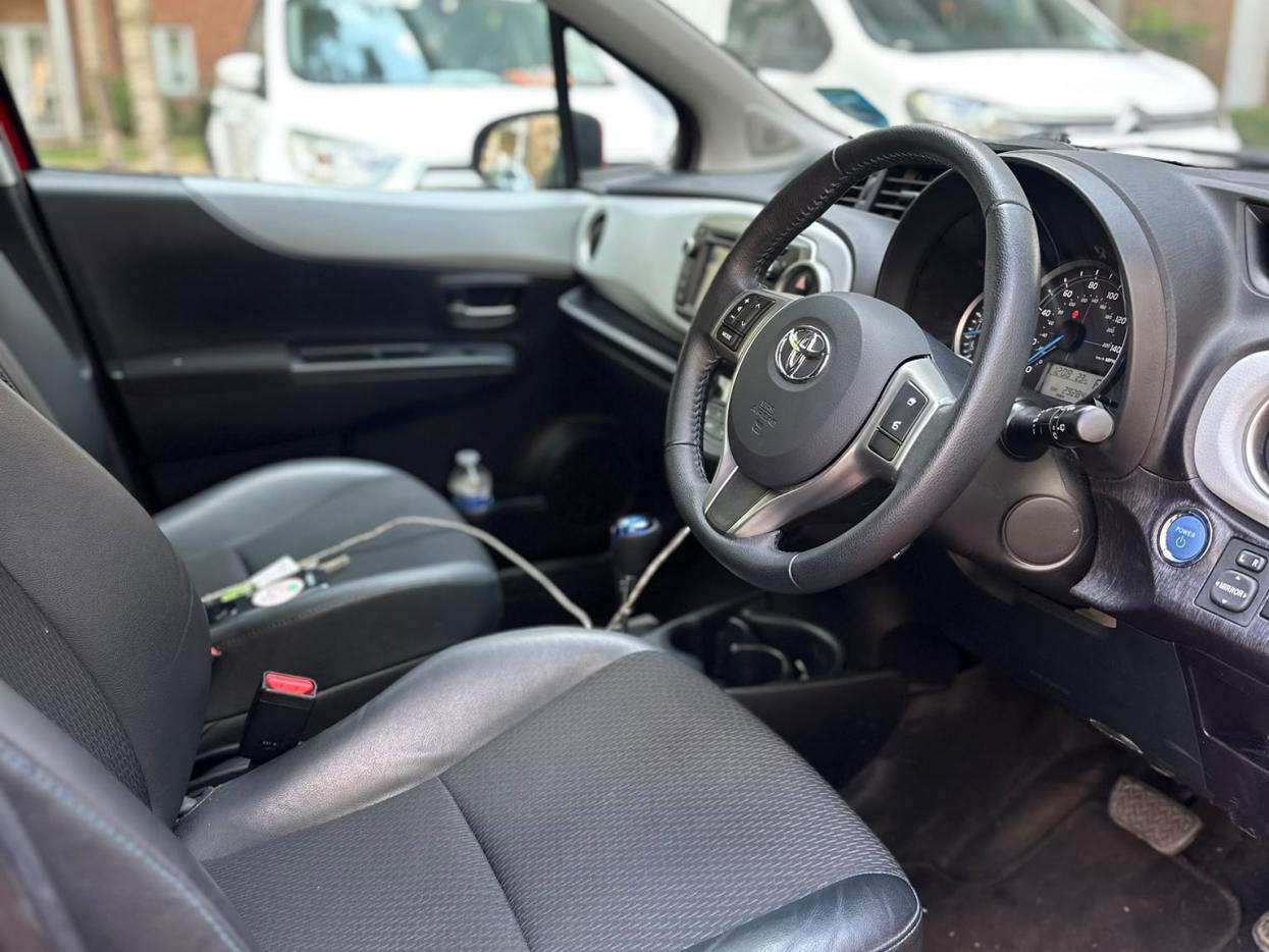 2014 TOYOTA YARIS 2014 TOYOTA YARIS